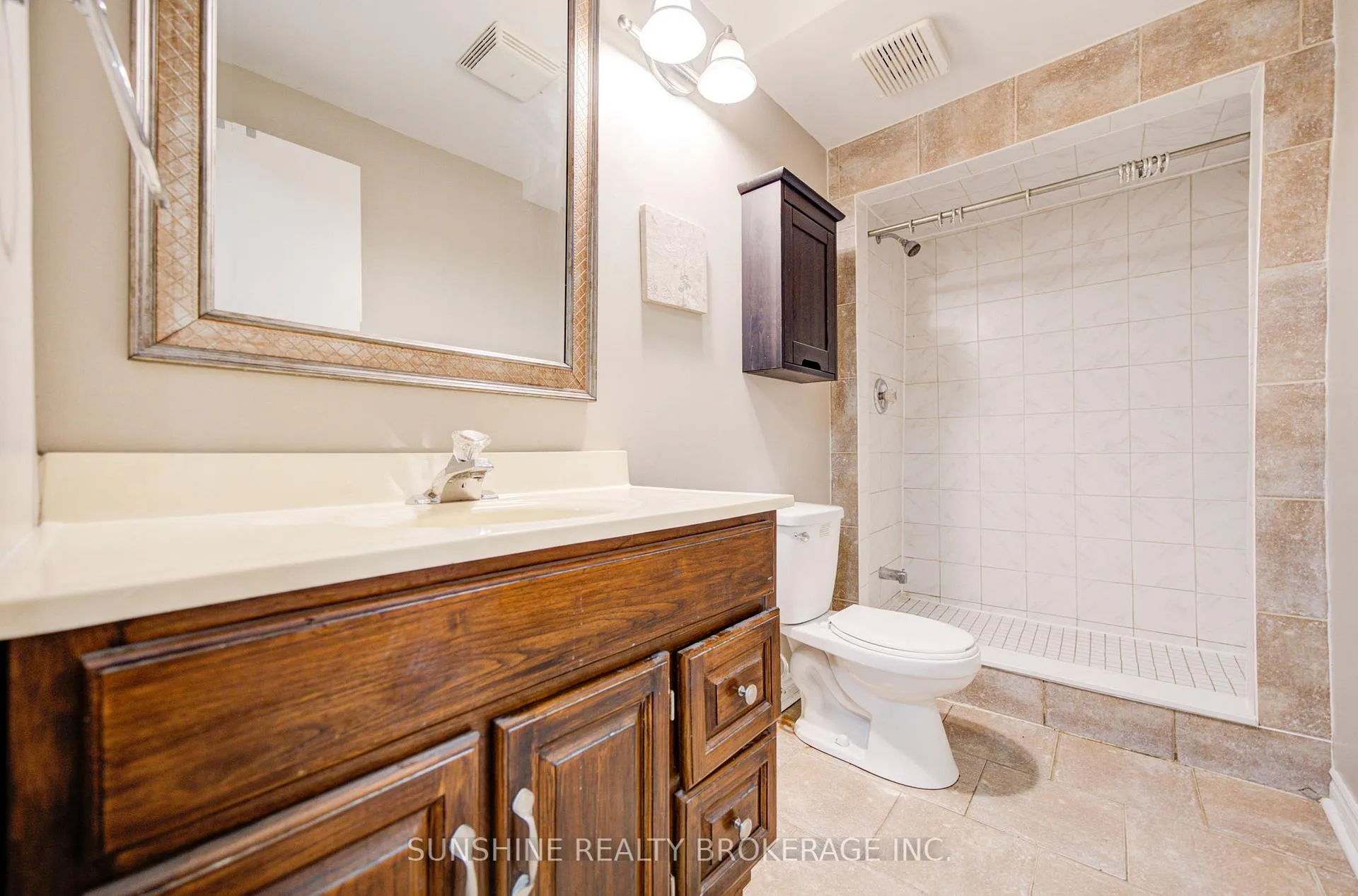 Photo 38 of 58 Chalone Crescent, Vaughan, Sonoma Heights — HOMEH