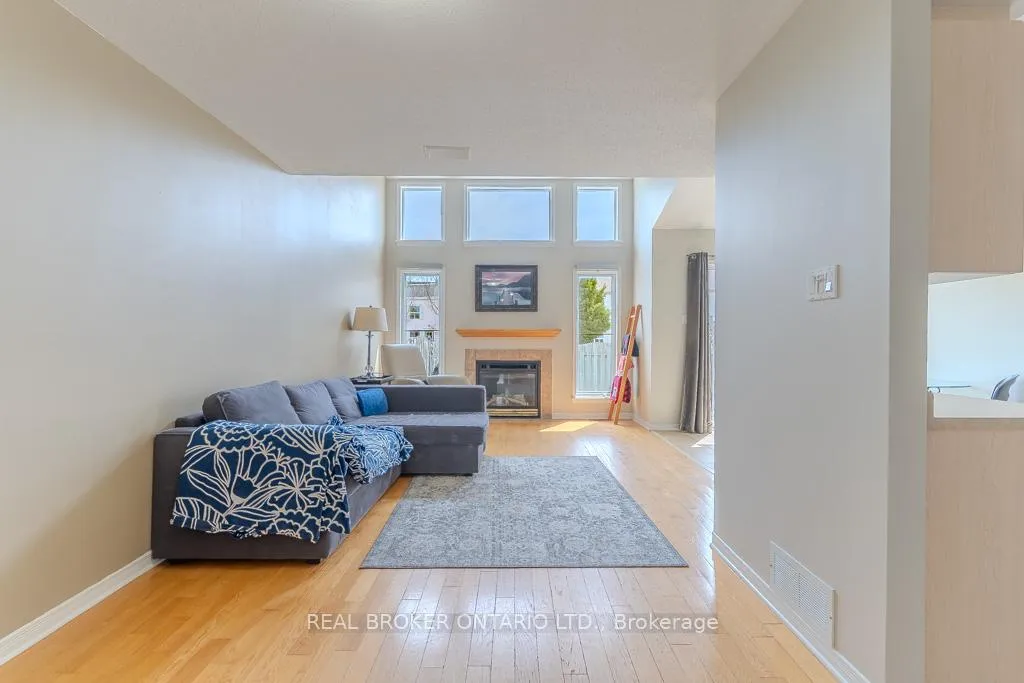 Photo 10 of 15 Calaveras Avenue S, Ottawa, Barrhaven - Longfields — HOMEH