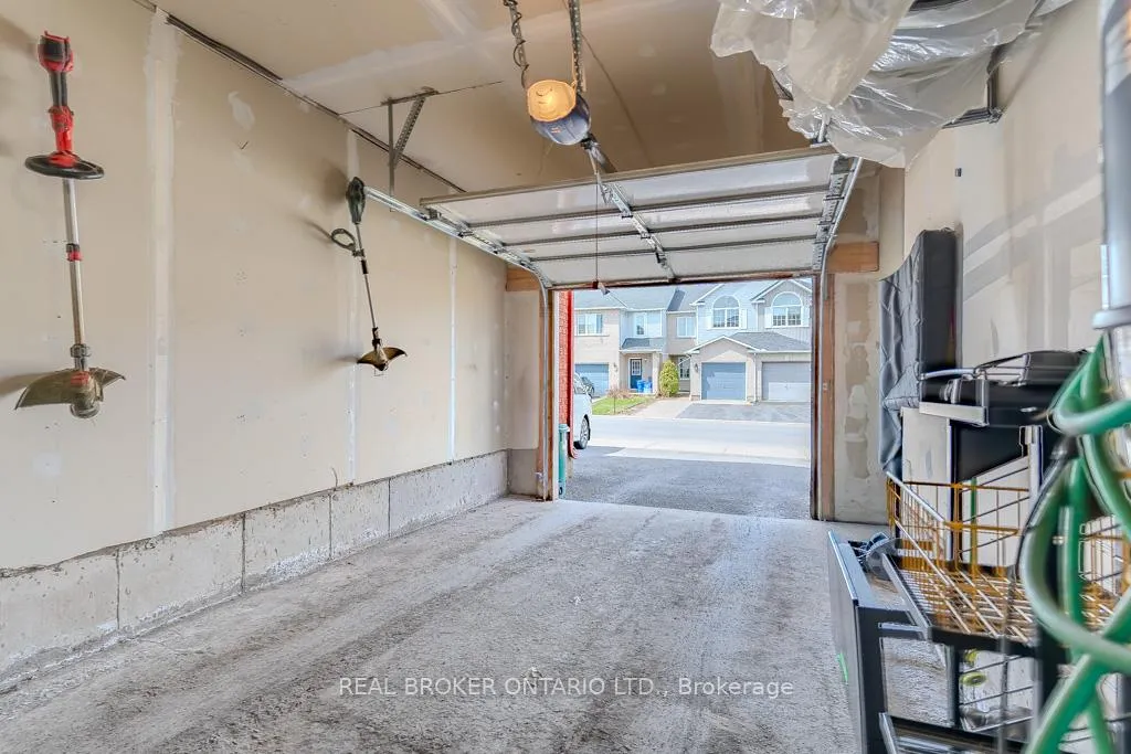 Photo 31 of 15 Calaveras Avenue S, Ottawa, Barrhaven - Longfields — HOMEH