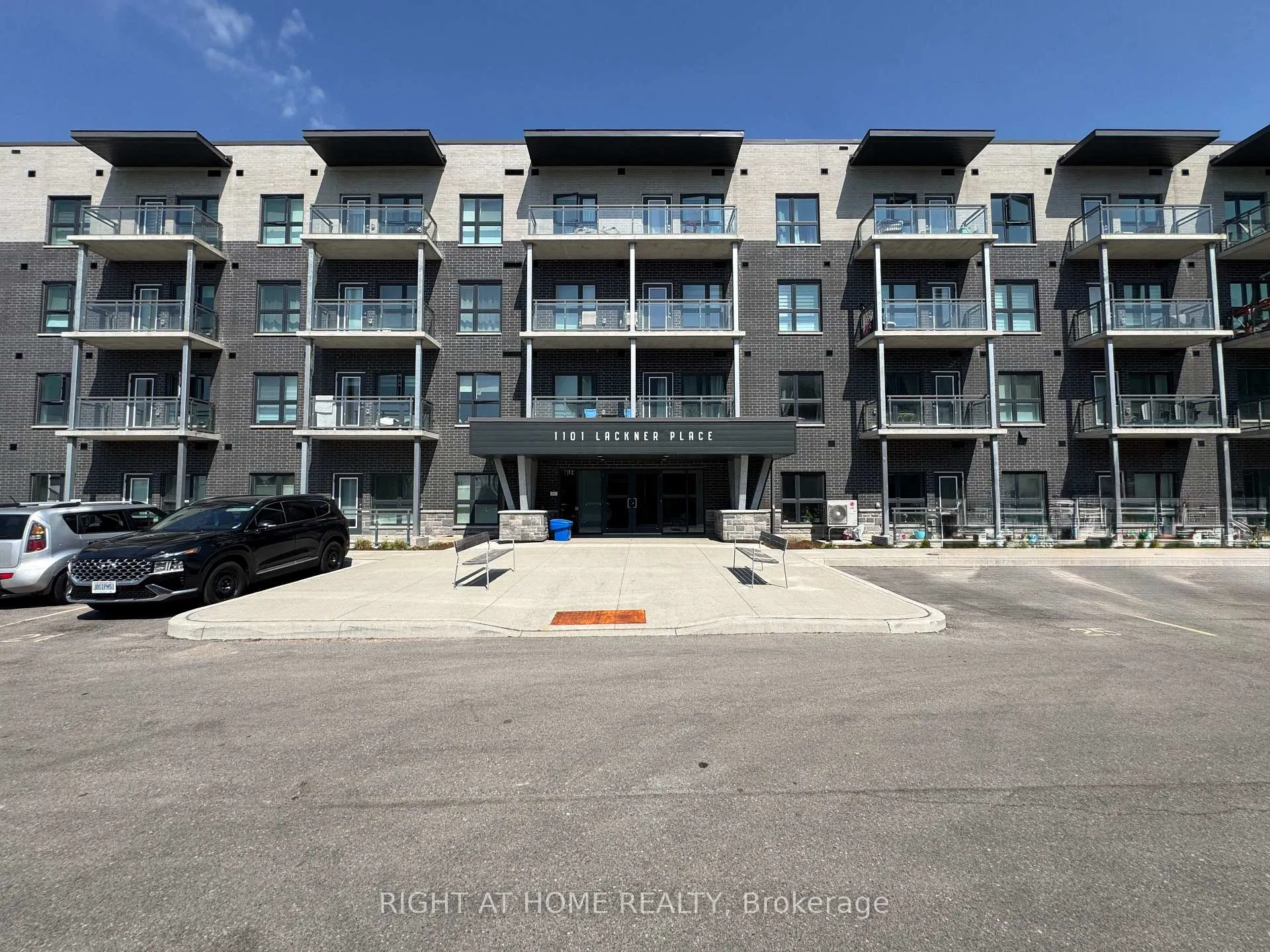 Photo 1 of Unit 401, 1101 Lackner Place, Kitchener, Grand River North — HOMEH