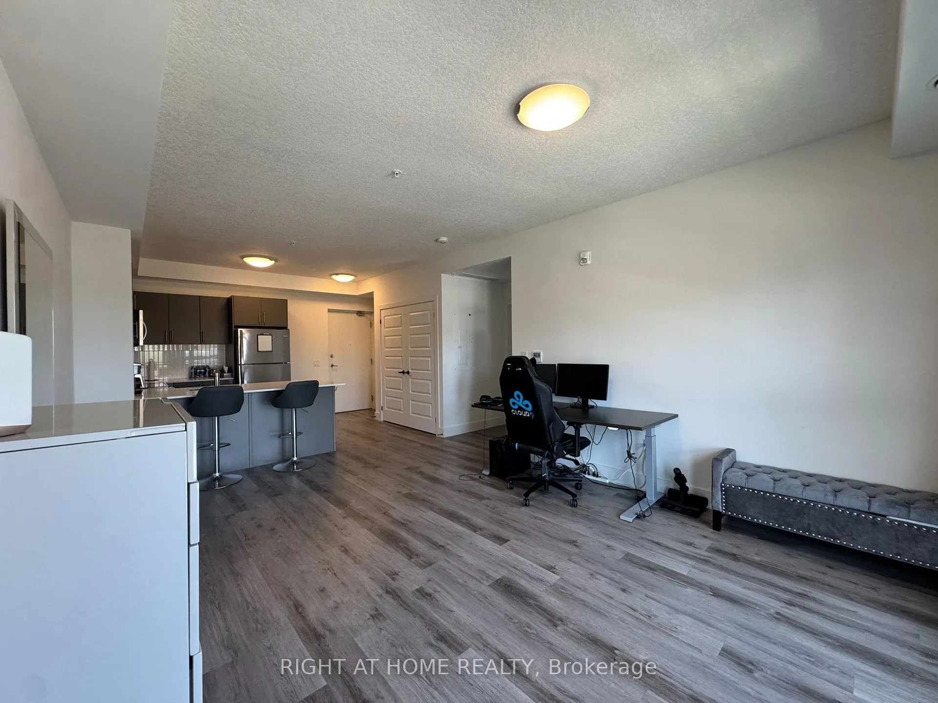 Photo 8 of Unit 401, 1101 Lackner Place, Kitchener, Grand River North — HOMEH