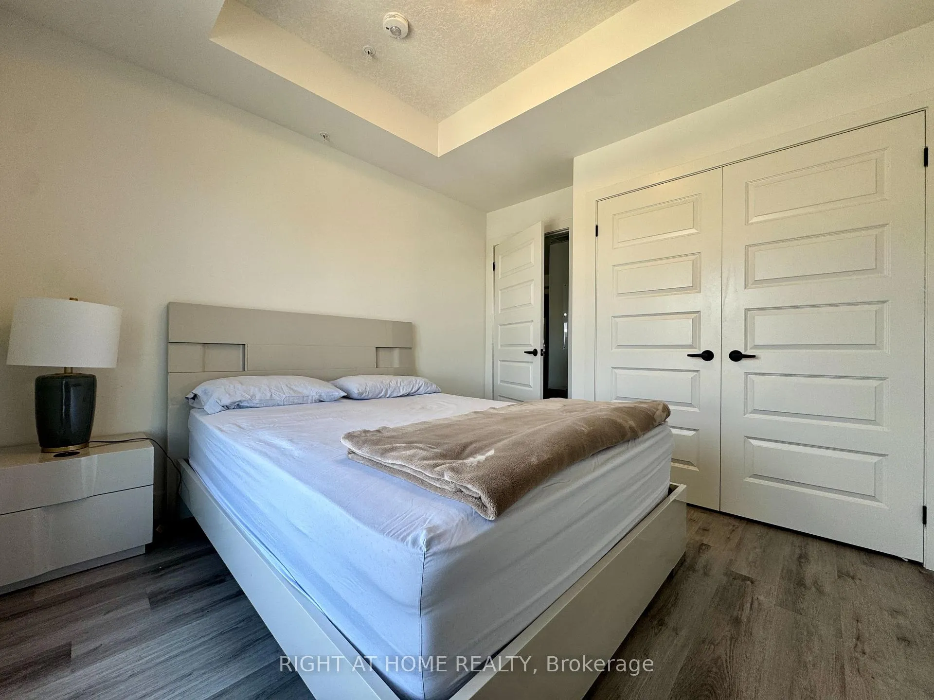 Photo 11 of Unit 401, 1101 Lackner Place, Kitchener, Grand River North — HOMEH