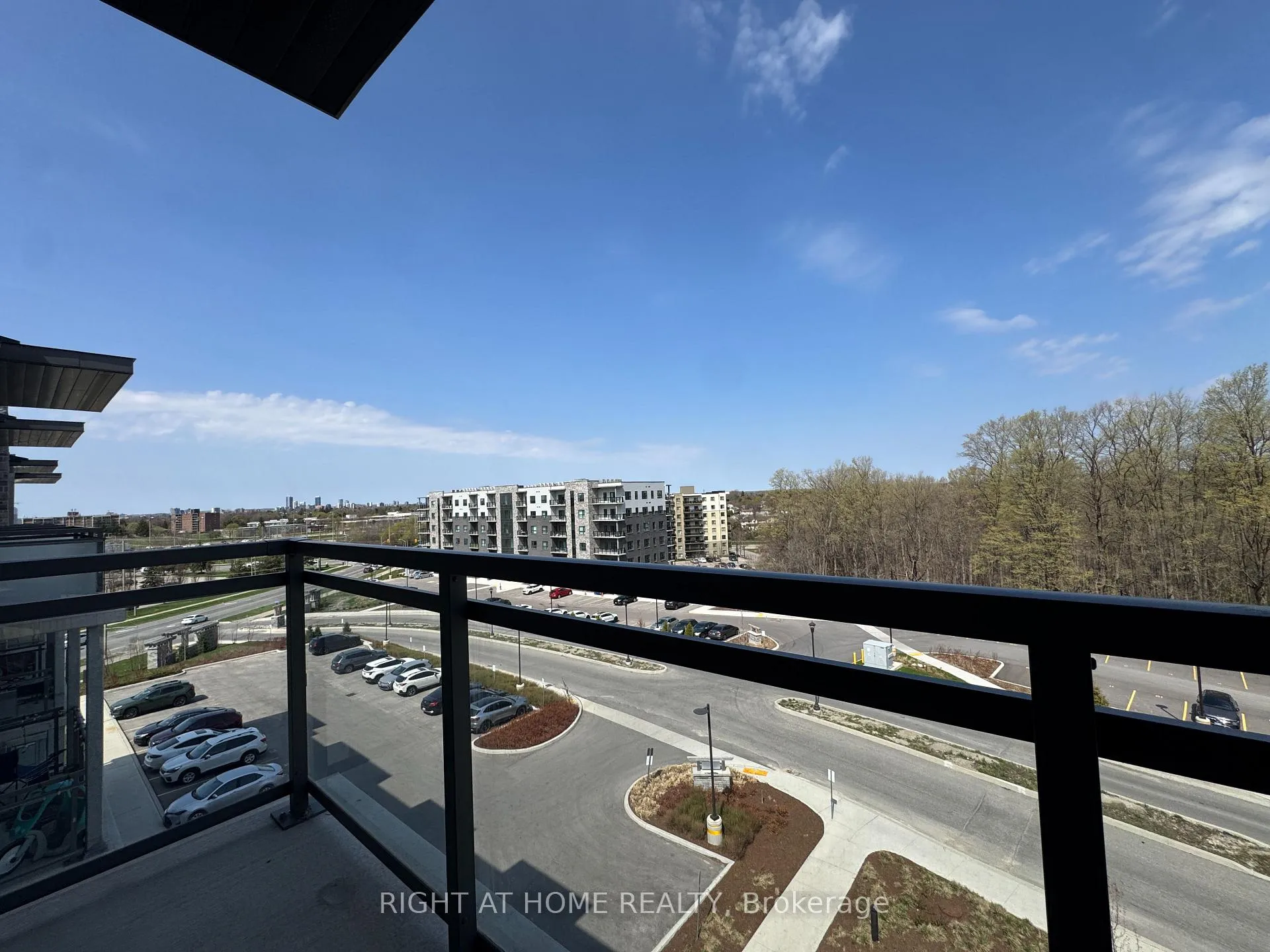 Photo 13 of Unit 401, 1101 Lackner Place, Kitchener, Grand River North — HOMEH