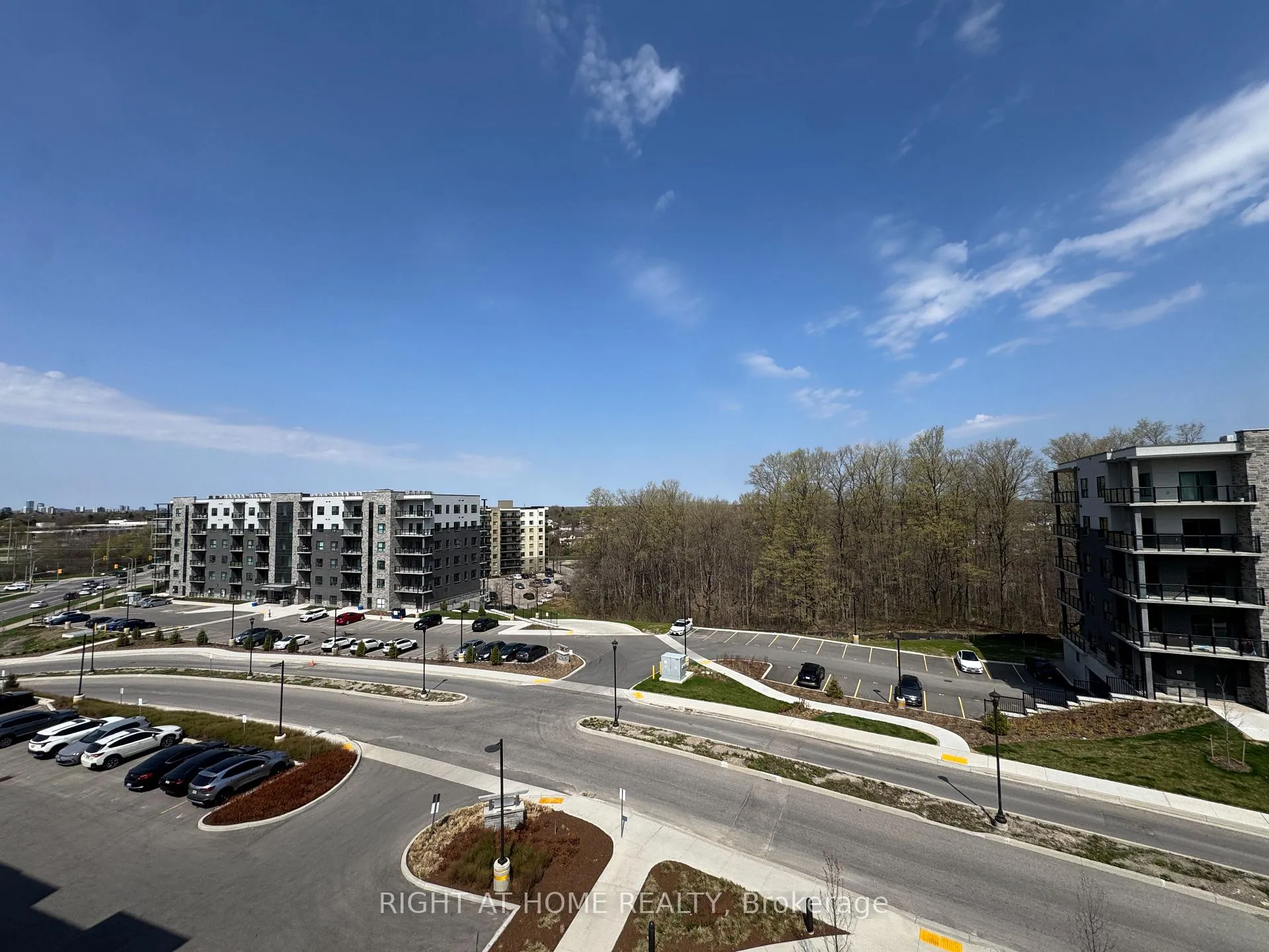 Photo 14 of Unit 401, 1101 Lackner Place, Kitchener, Grand River North — HOMEH