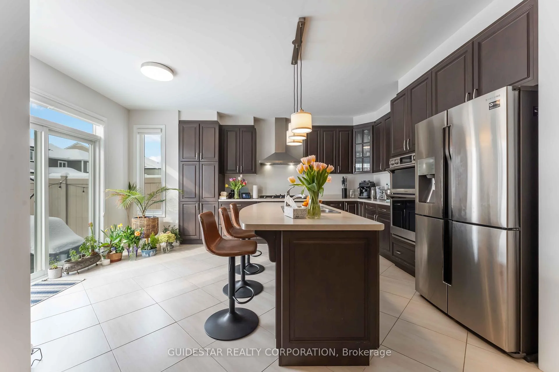 Photo 9 of 30 Oxalis Crescent, Ottawa, Kanata - Emerald Meadows/Trailwest — HOMEH