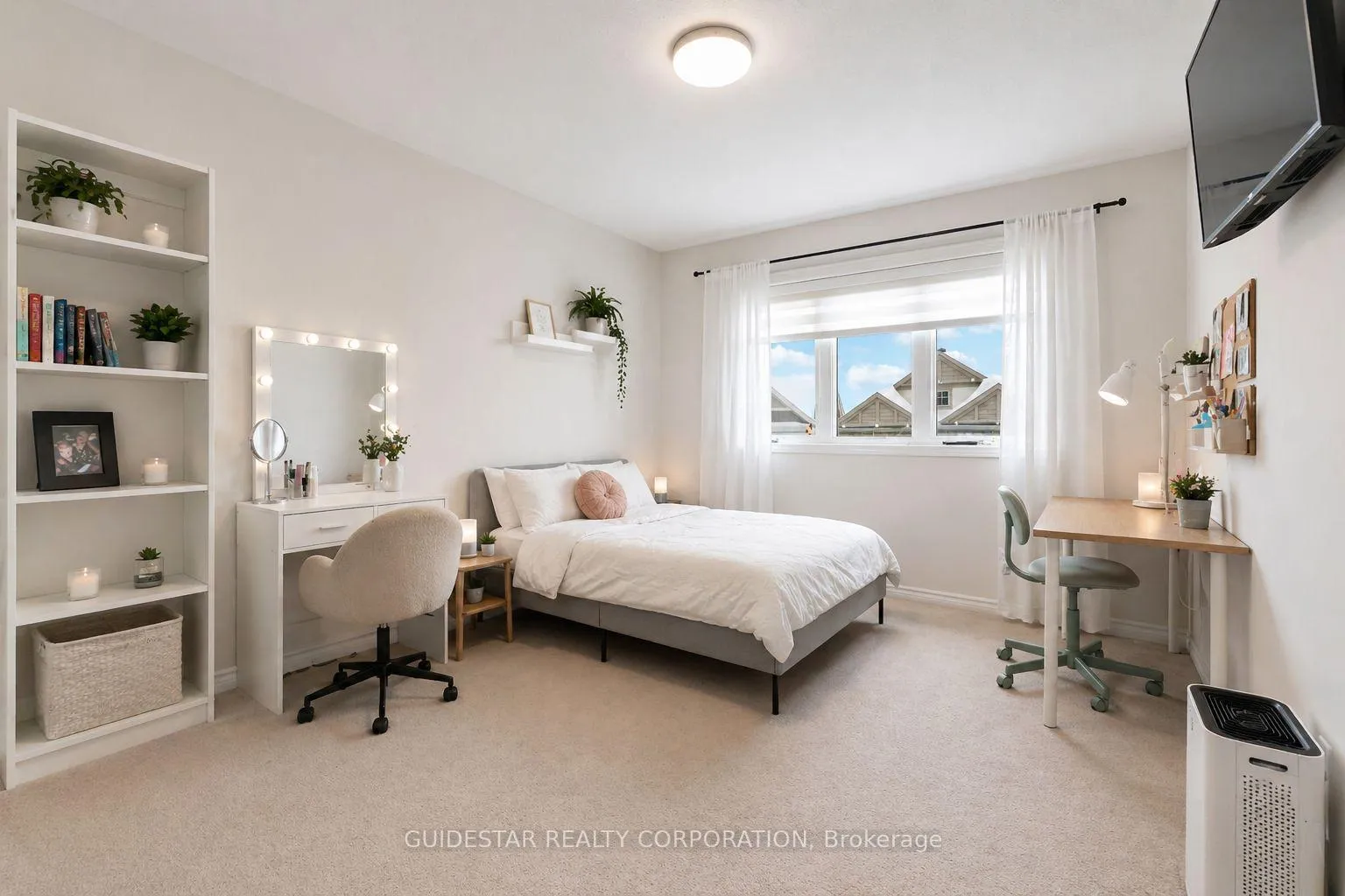 Photo 24 of 30 Oxalis Crescent, Ottawa, Kanata - Emerald Meadows/Trailwest — HOMEH