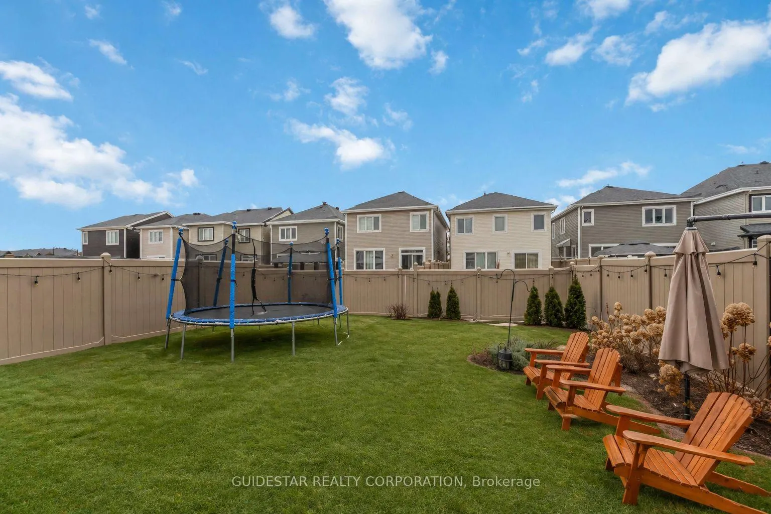 Photo 26 of 30 Oxalis Crescent, Ottawa, Kanata - Emerald Meadows/Trailwest — HOMEH