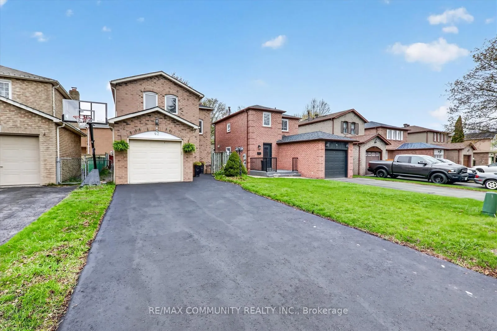 Photo 2 of 47 Radford Drive, Ajax, Central West — HOMEH