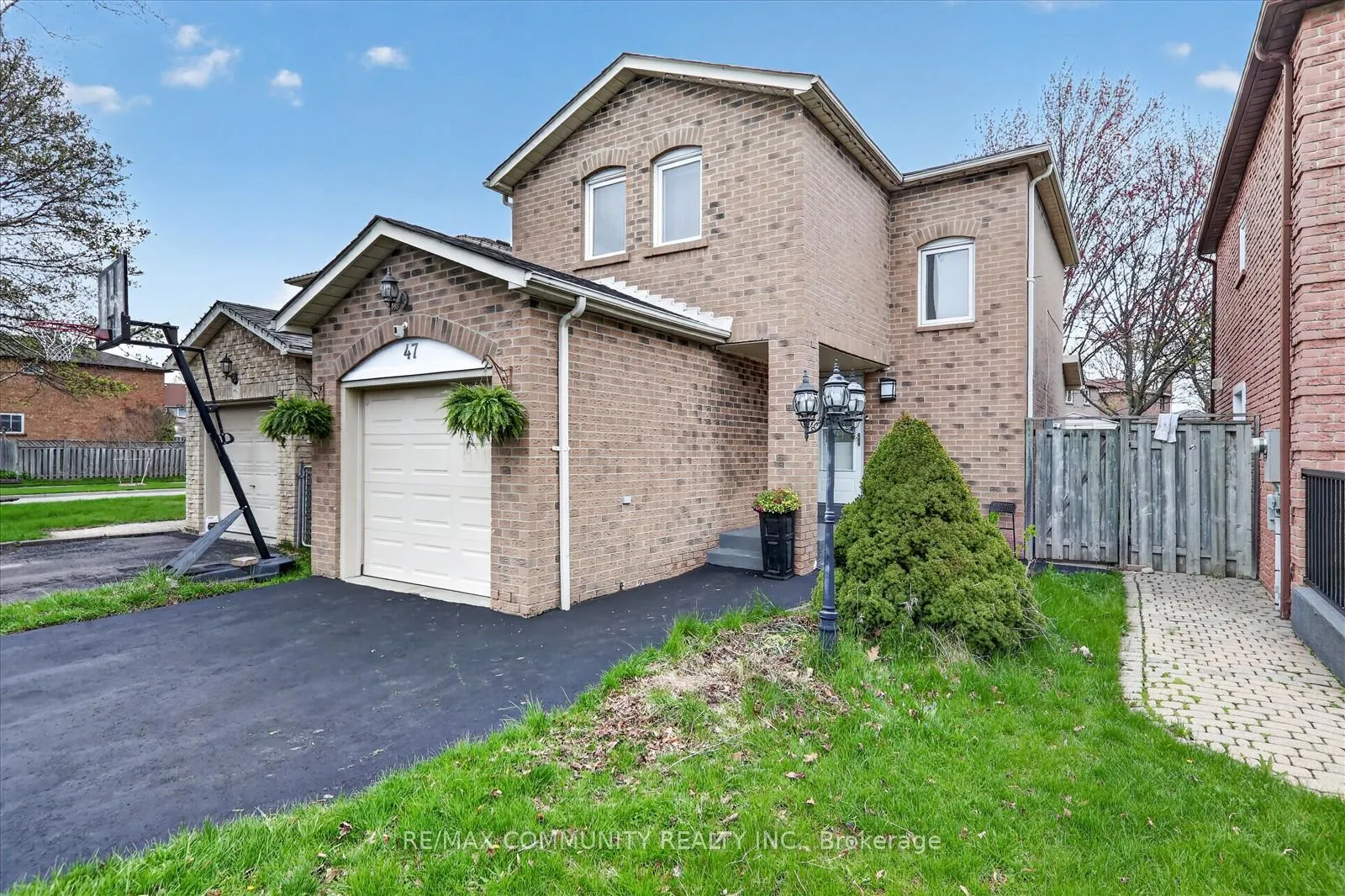 Photo 3 of 47 Radford Drive, Ajax, Central West — HOMEH