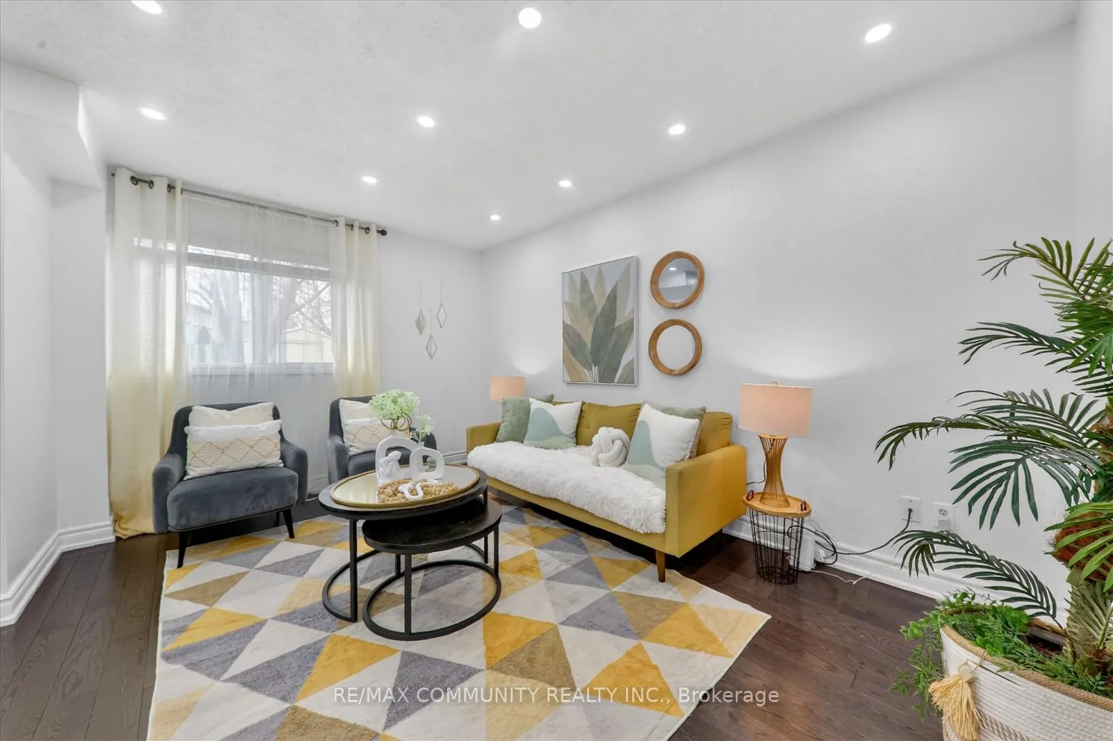 Photo 5 of 47 Radford Drive, Ajax, Central West — HOMEH
