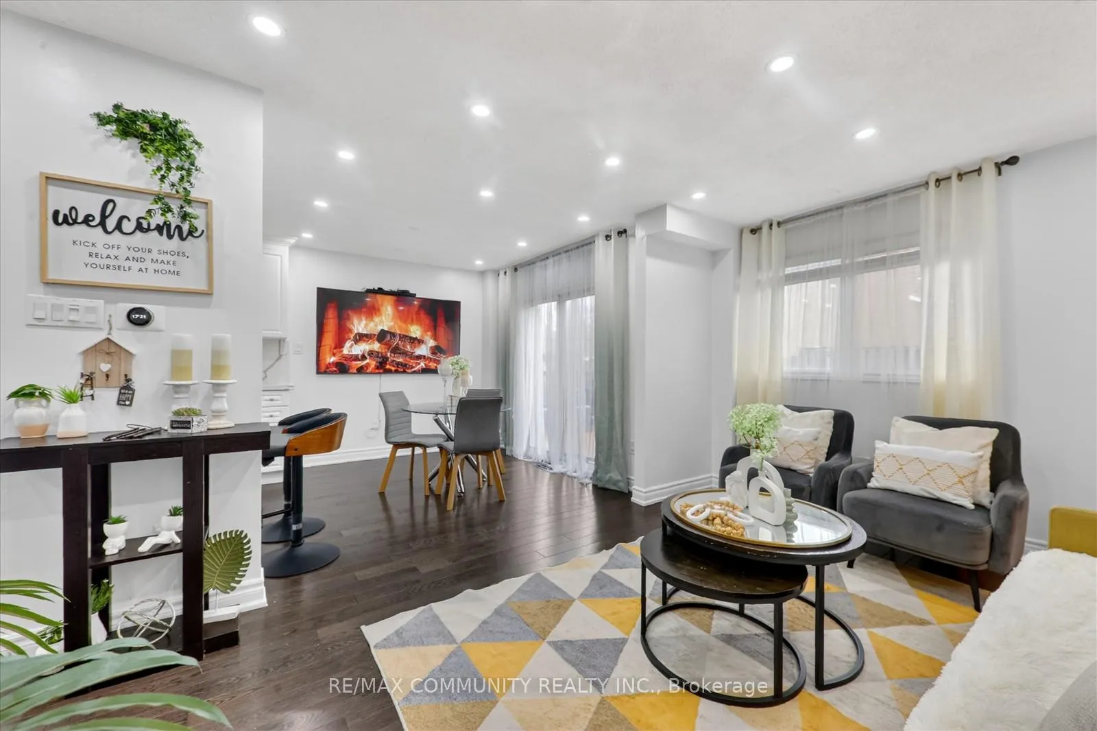Photo 9 of 47 Radford Drive, Ajax, Central West — HOMEH