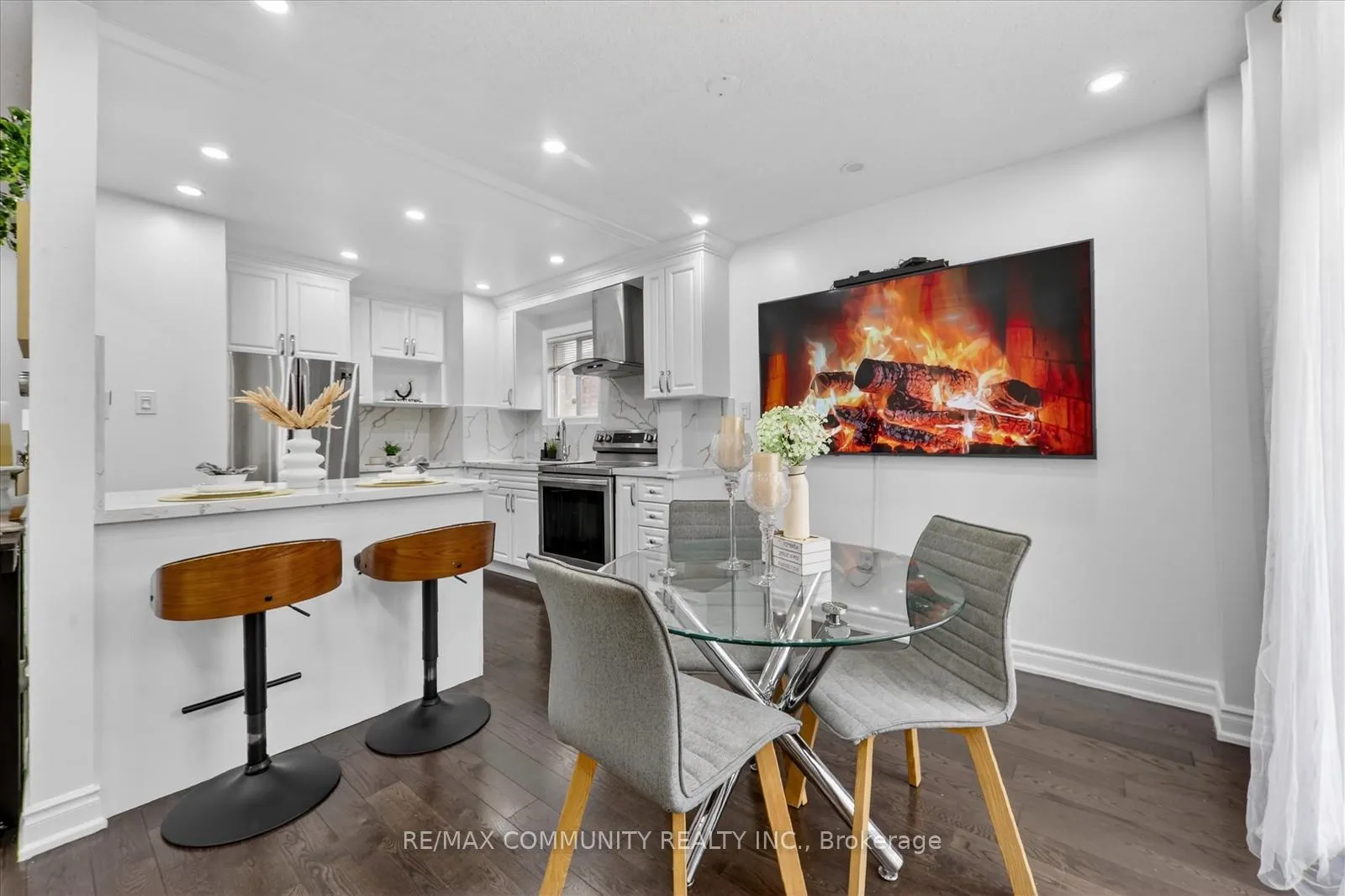 Photo 10 of 47 Radford Drive, Ajax, Central West — HOMEH