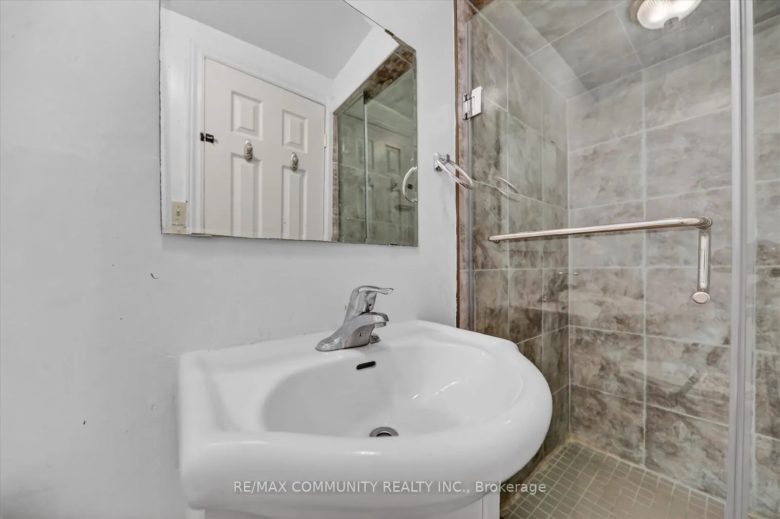 Photo 28 of 47 Radford Drive, Ajax, Central West — HOMEH