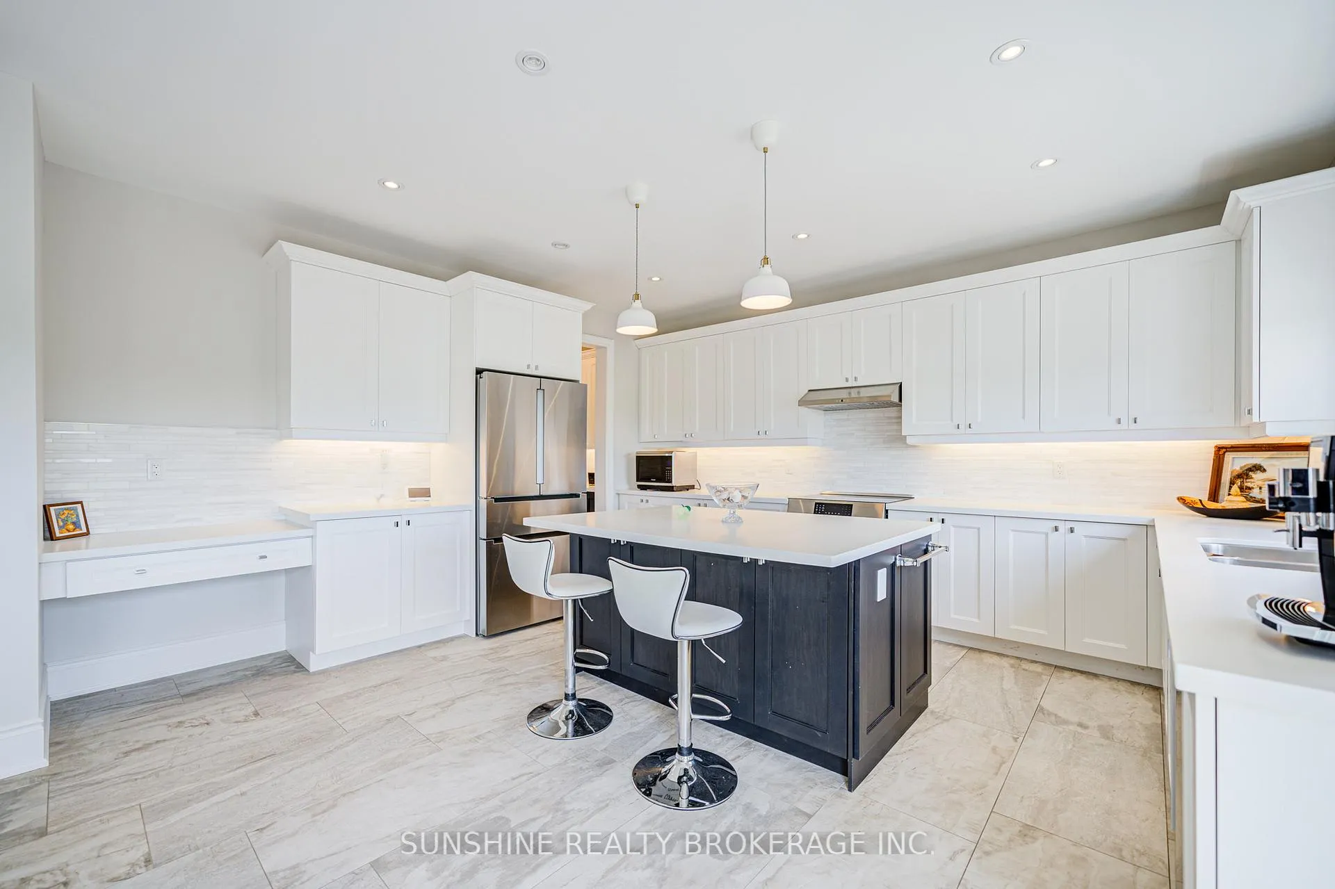 Photo 12 of 1573 Emberton Way, Innisfil, Alcona — HOMEH