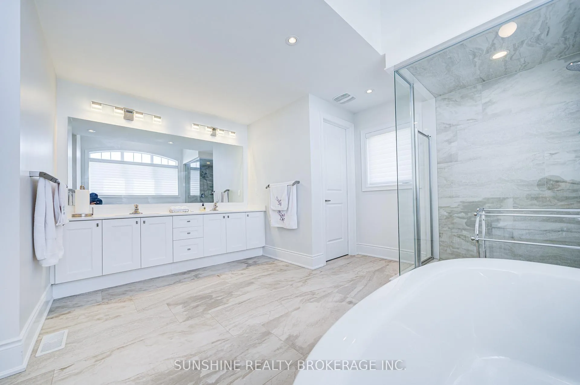 Photo 25 of 1573 Emberton Way, Innisfil, Alcona — HOMEH