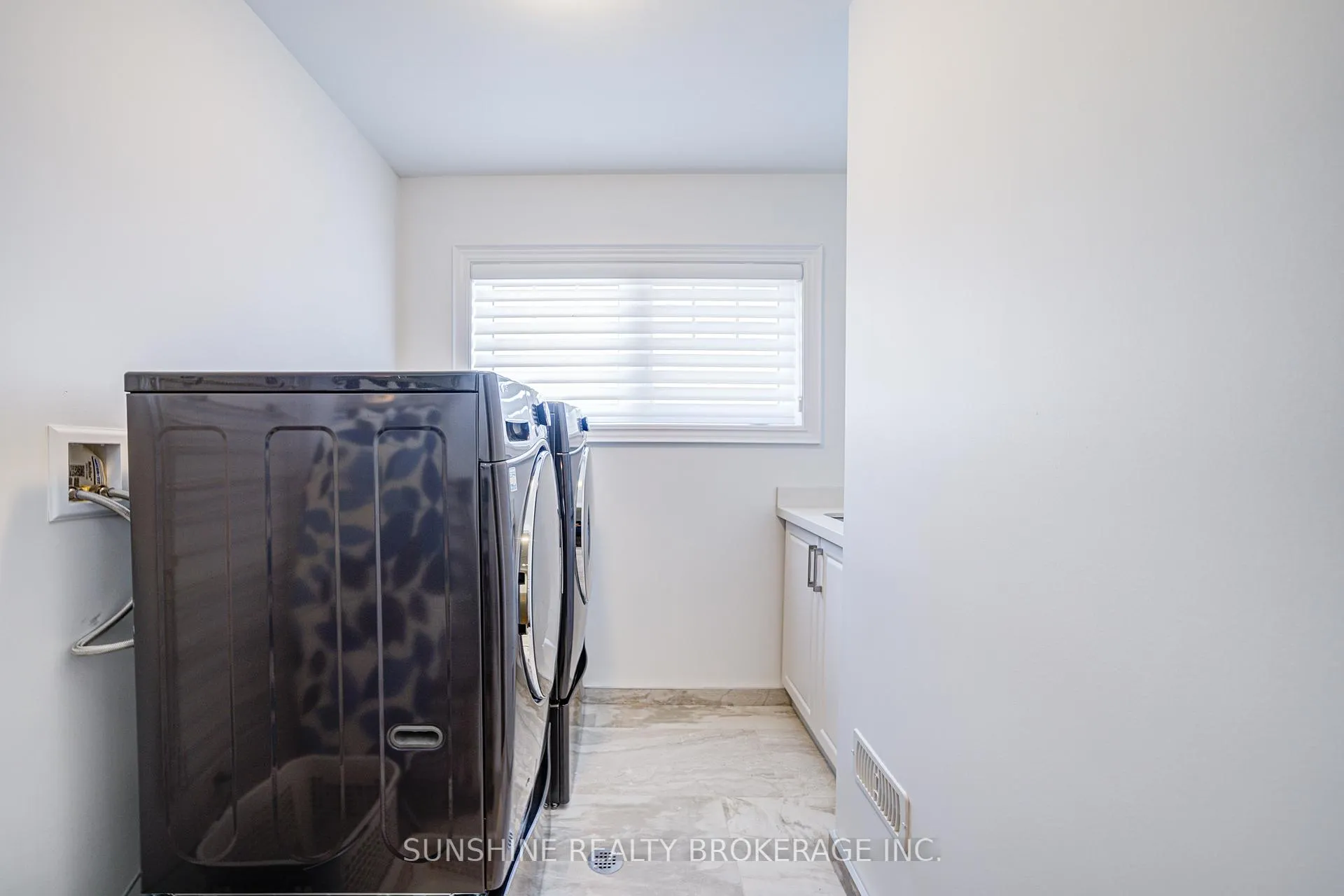 Photo 38 of 1573 Emberton Way, Innisfil, Alcona — HOMEH
