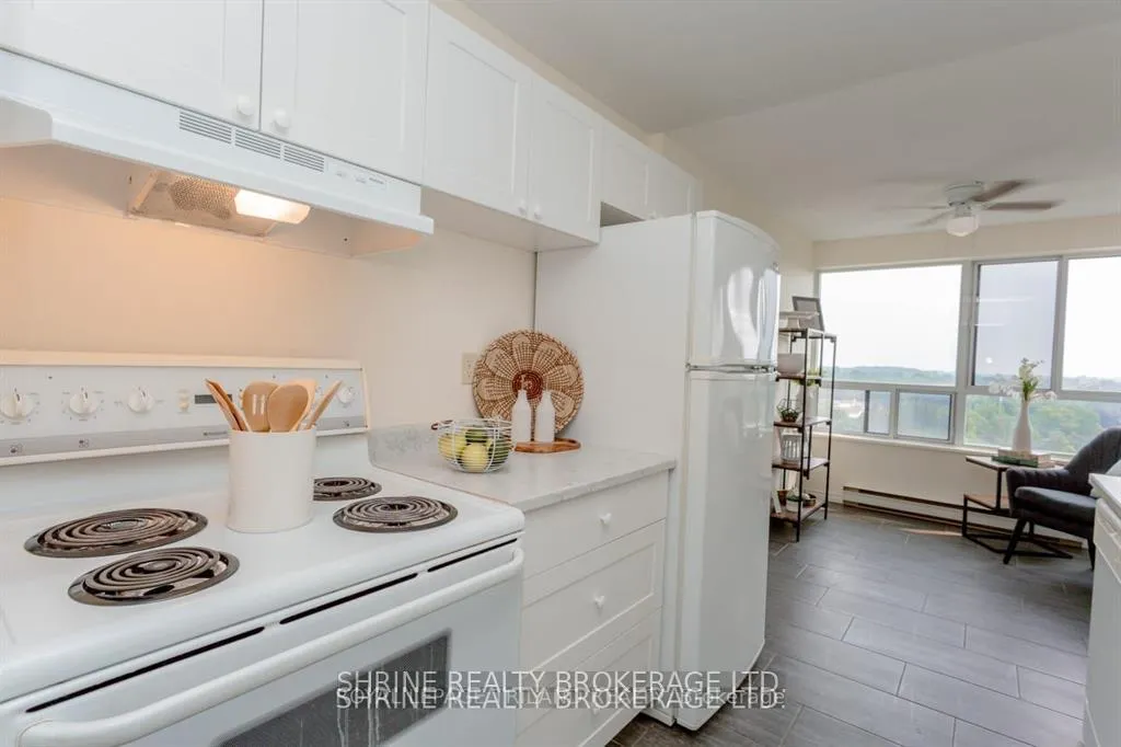 Photo 16 of Unit 803, 600 Grenfell Drive, London, North C — HOMEH