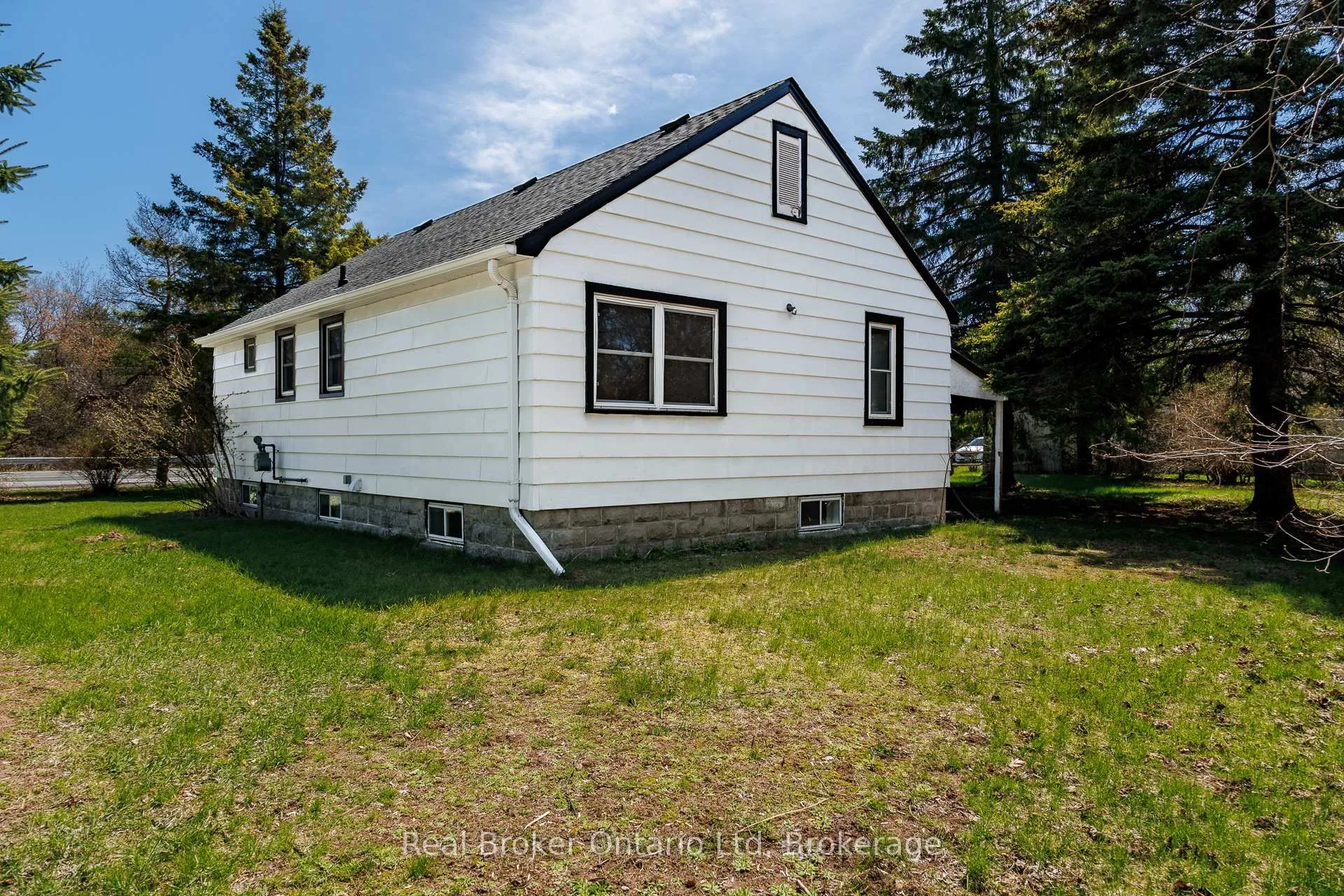 Photo 29 of 4588 County 45 Road, Hamilton Township, Baltimore — HOMEH