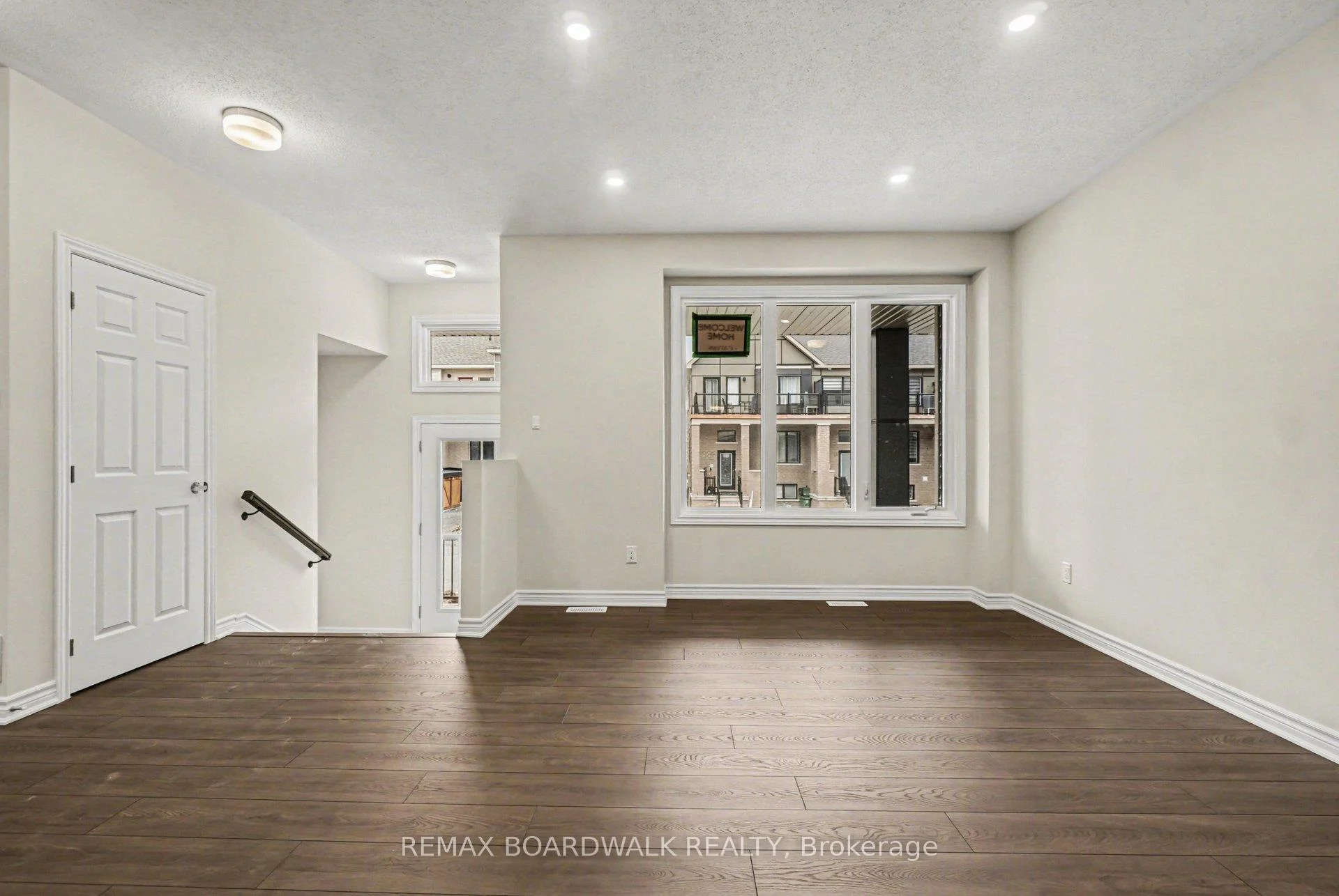 Photo 2 of 83 Ryan Reynolds Way, Ottawa, Avalon West — HOMEH