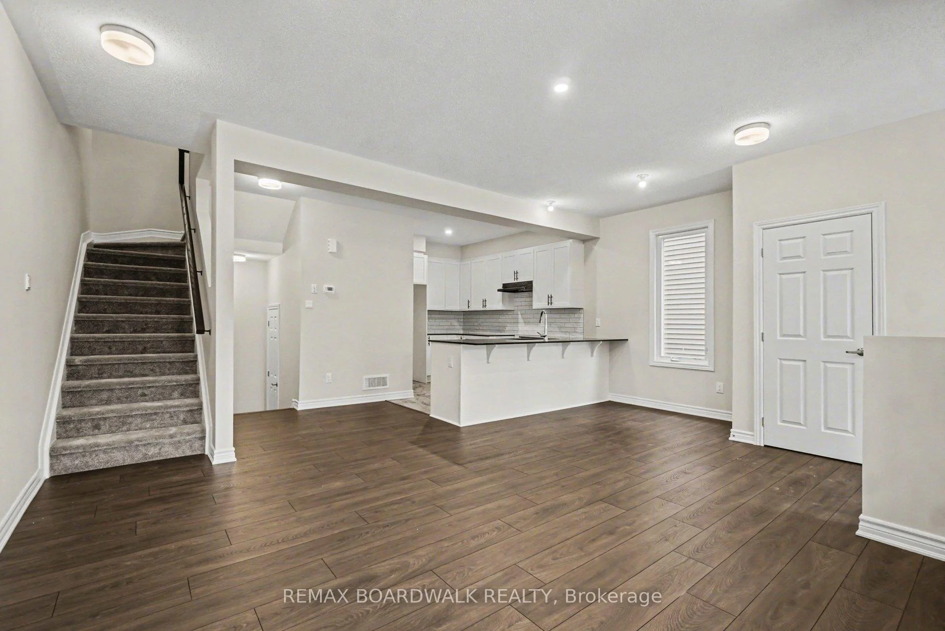 Photo 3 of 83 Ryan Reynolds Way, Ottawa, Avalon West — HOMEH