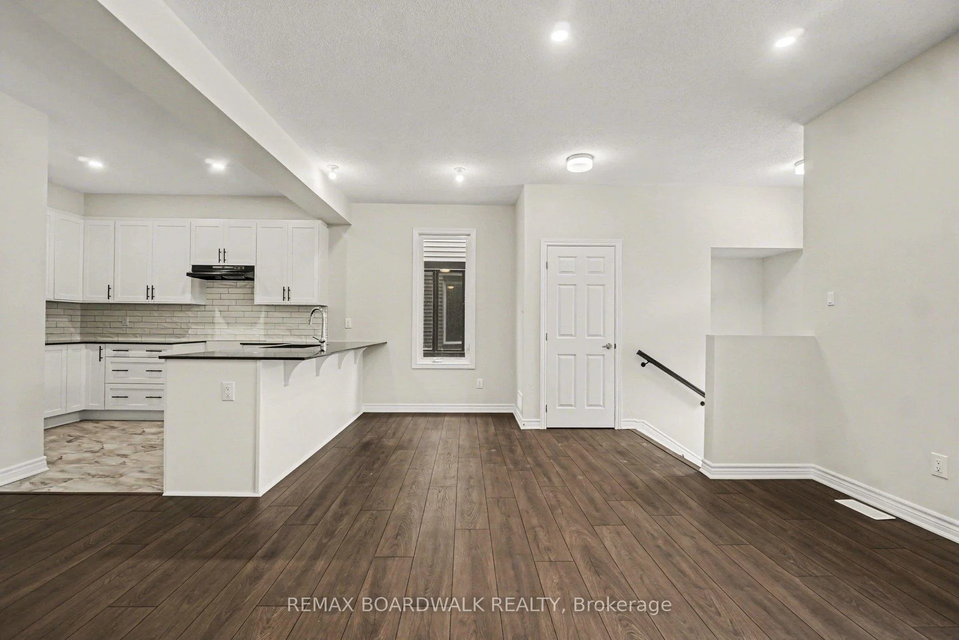 Photo 7 of 83 Ryan Reynolds Way, Ottawa, Avalon West — HOMEH