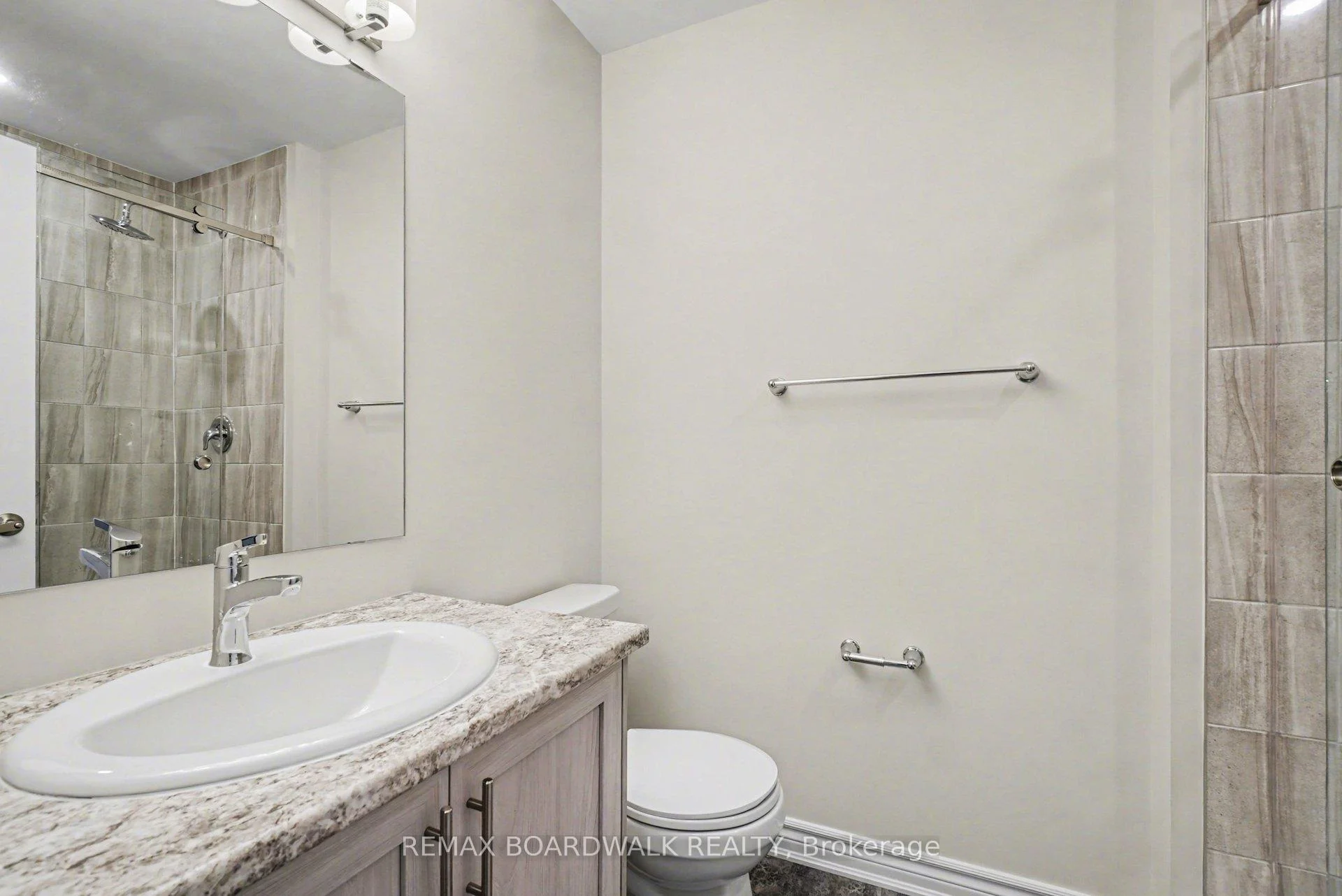 Photo 16 of 83 Ryan Reynolds Way, Ottawa, Avalon West — HOMEH