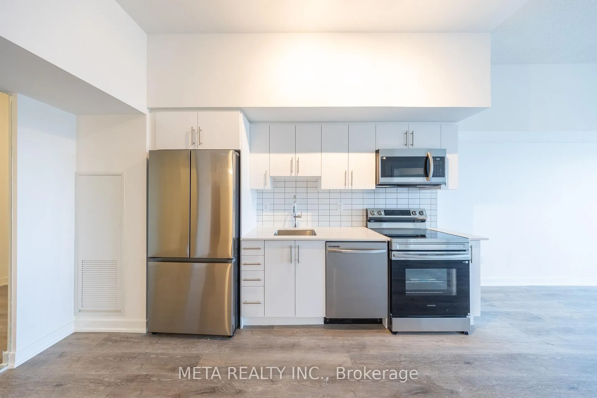 Photo 11 of 1010 Sandy Beach Road, Pickering, Bay Ridges — HOMEH