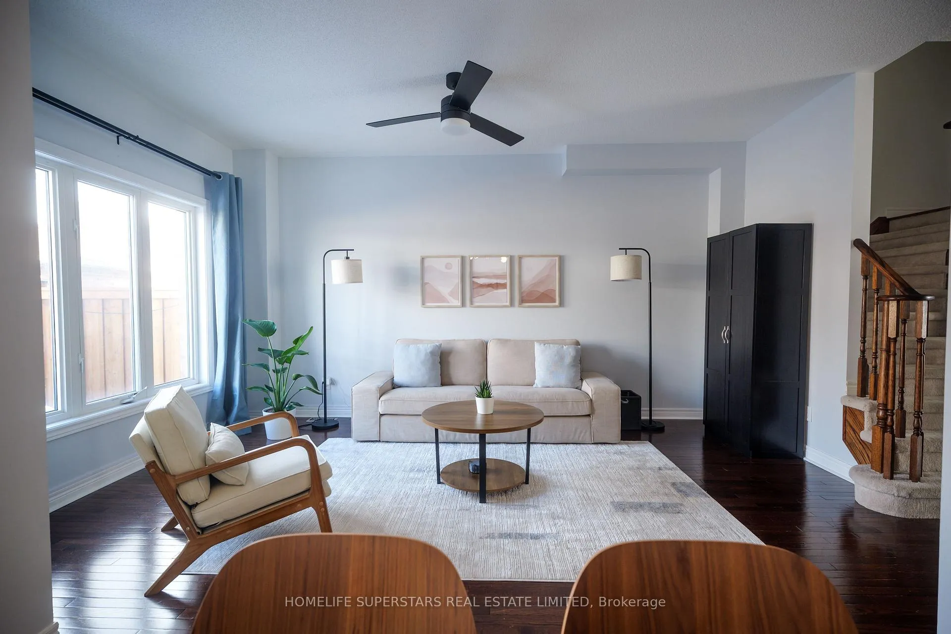 Photo 5 of 2555 Canadian Street, Pickering, Duffin Heights — HOMEH