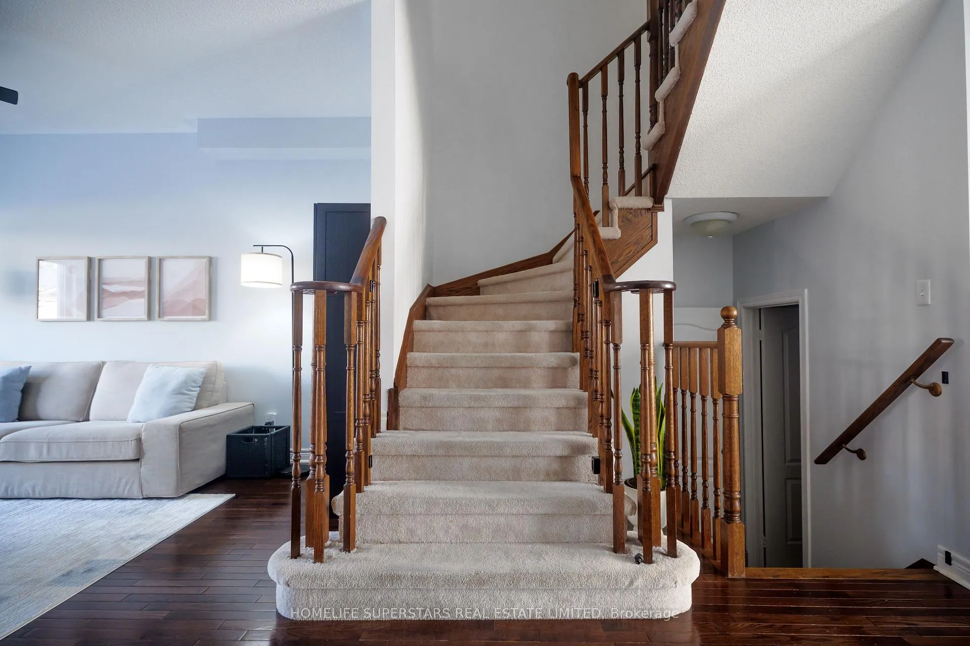 Photo 8 of 2555 Canadian Street, Pickering, Duffin Heights — HOMEH