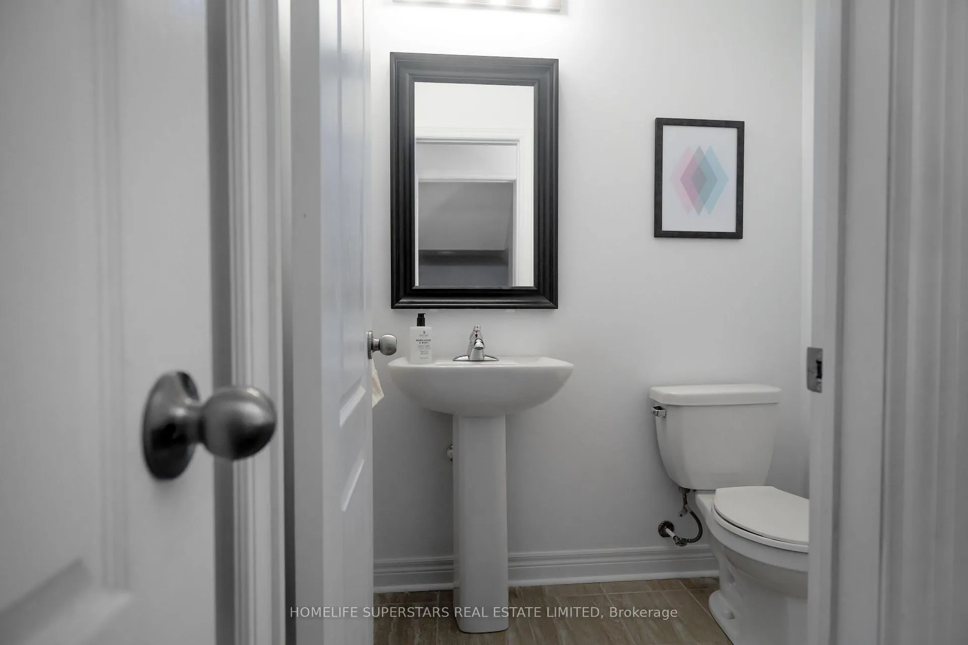Photo 9 of 2555 Canadian Street, Pickering, Duffin Heights — HOMEH
