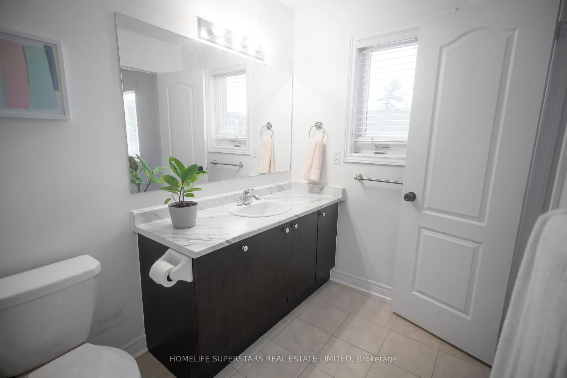 Photo 12 of 2555 Canadian Street, Pickering, Duffin Heights — HOMEH