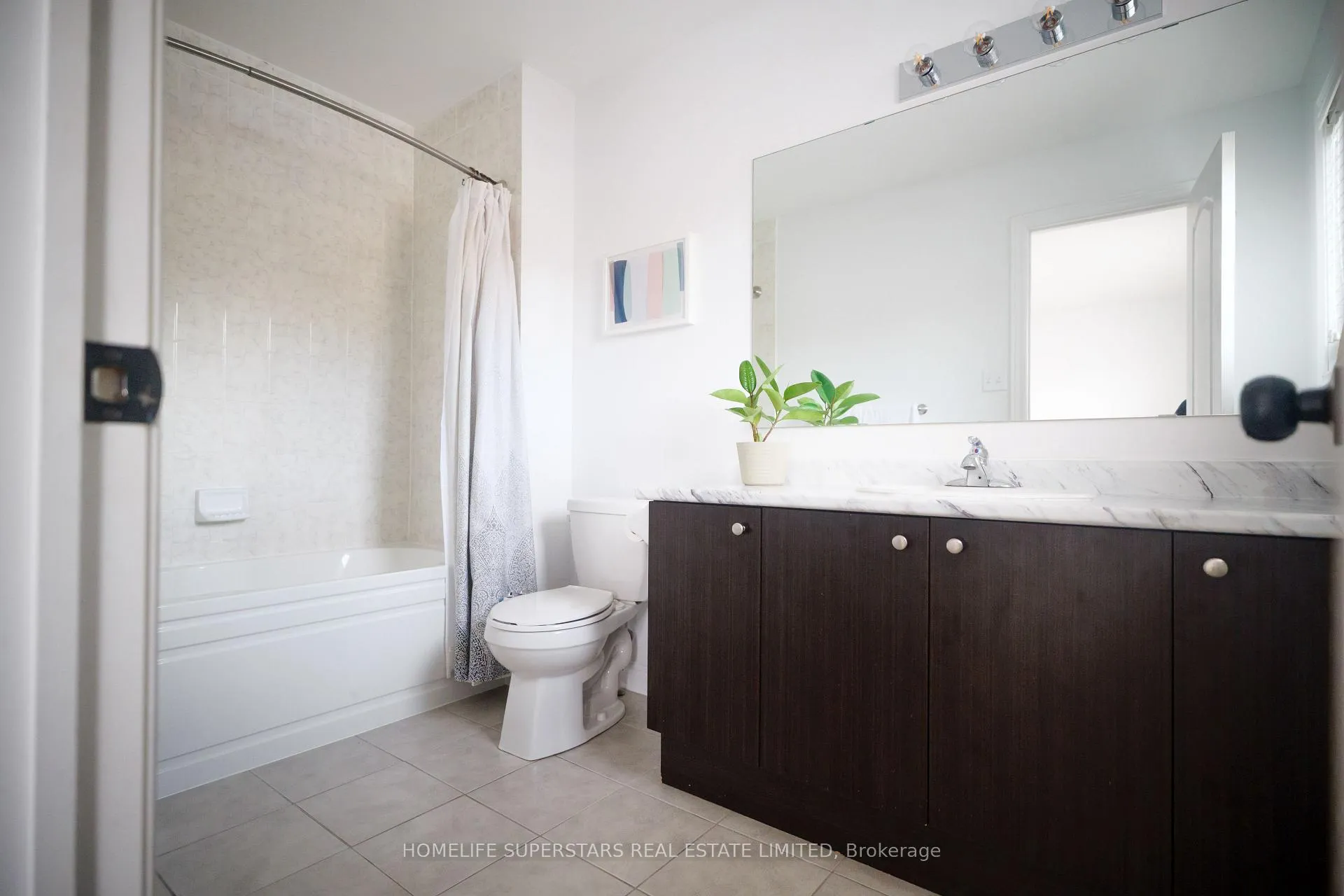 Photo 13 of 2555 Canadian Street, Pickering, Duffin Heights — HOMEH