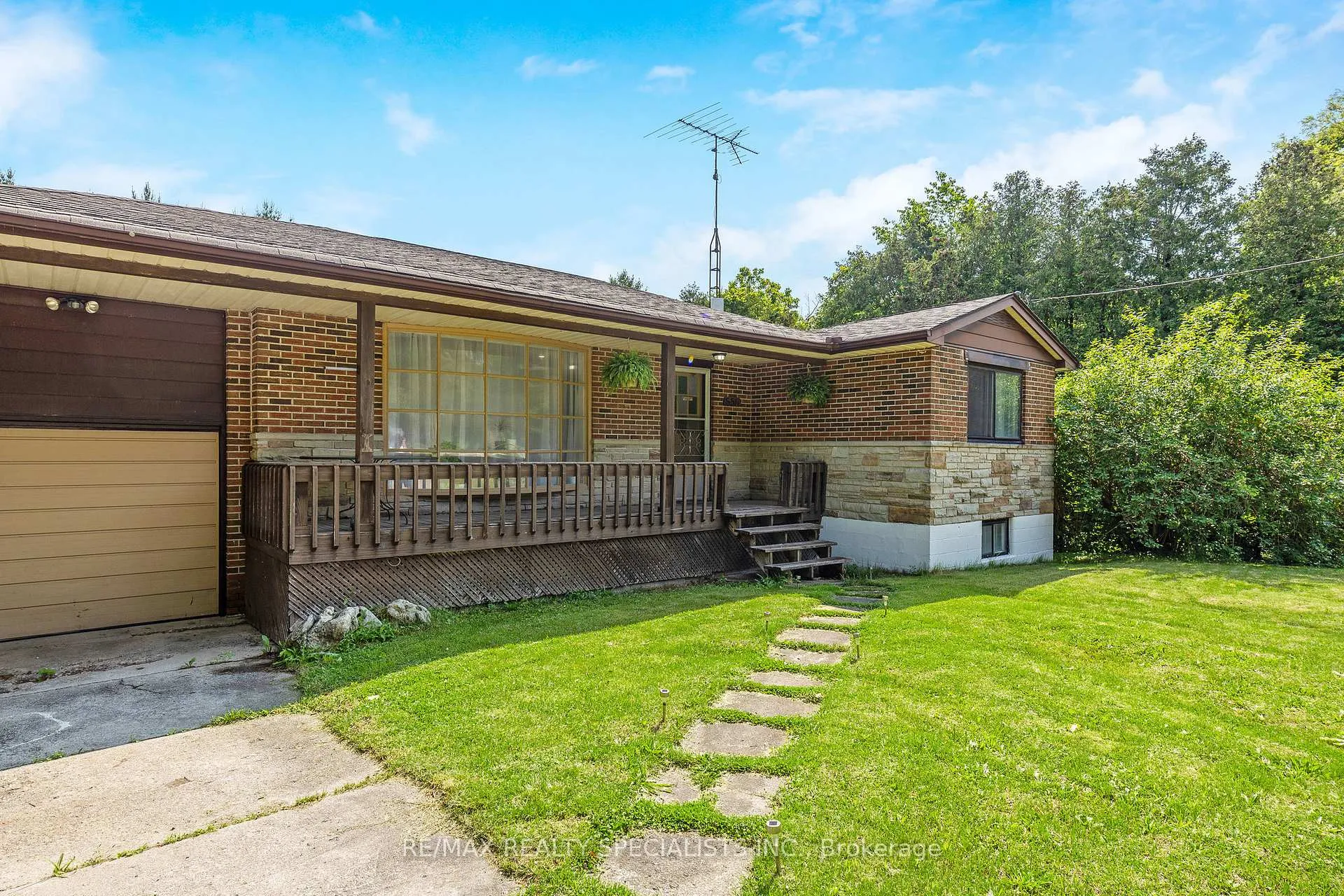 Photo 3 of 8511 Guelph Line, Milton, Rural Milton West — HOMEH