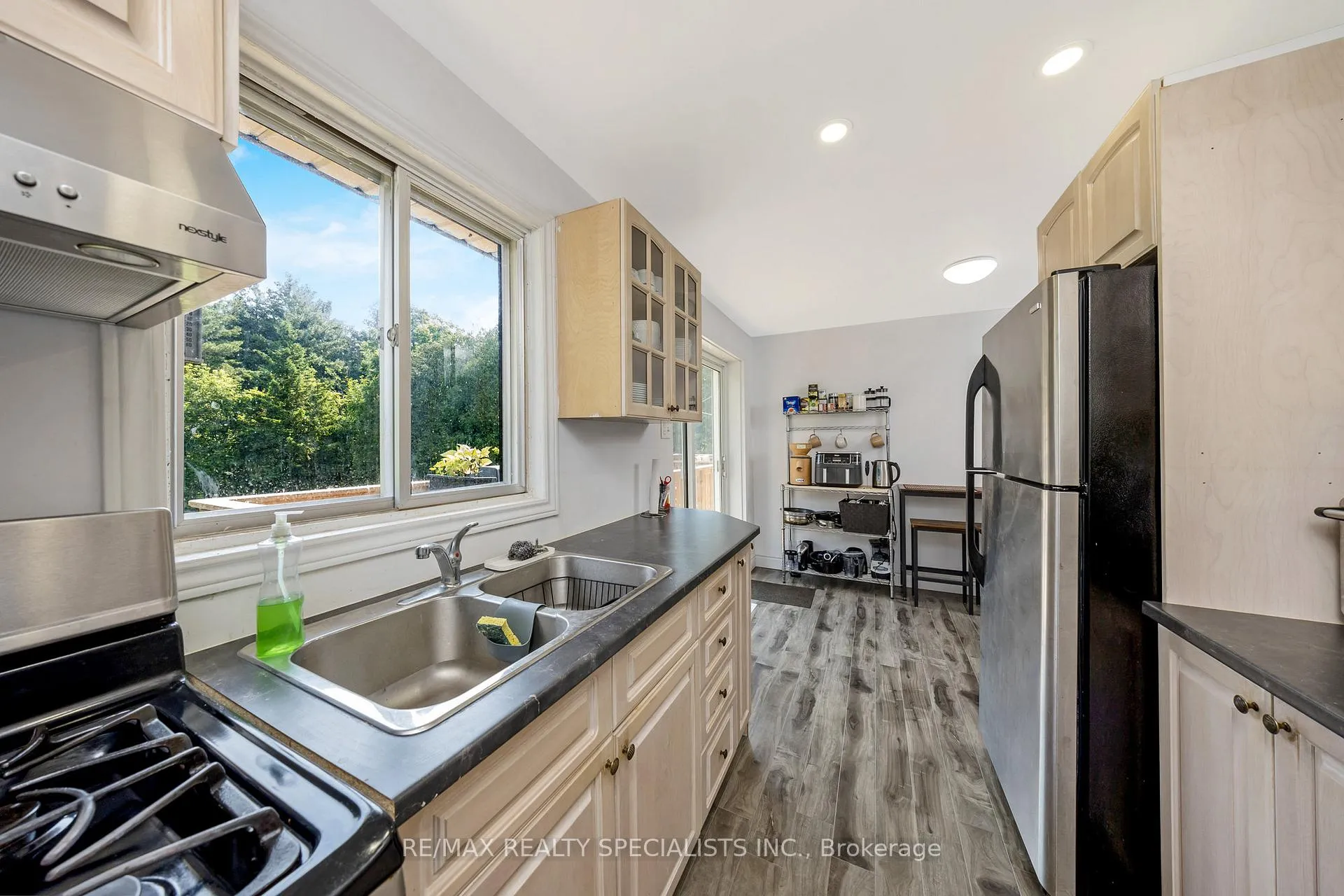 Photo 14 of 8511 Guelph Line, Milton, Rural Milton West — HOMEH