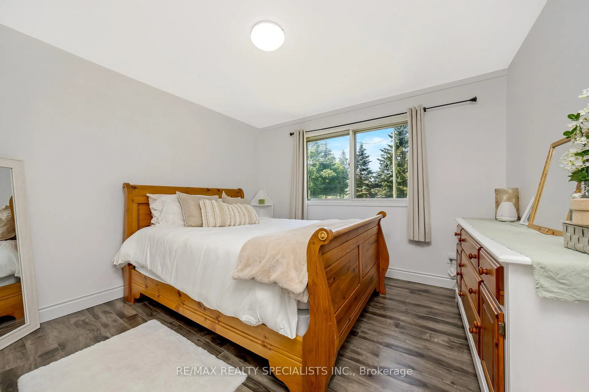 Photo 16 of 8511 Guelph Line, Milton, Rural Milton West — HOMEH