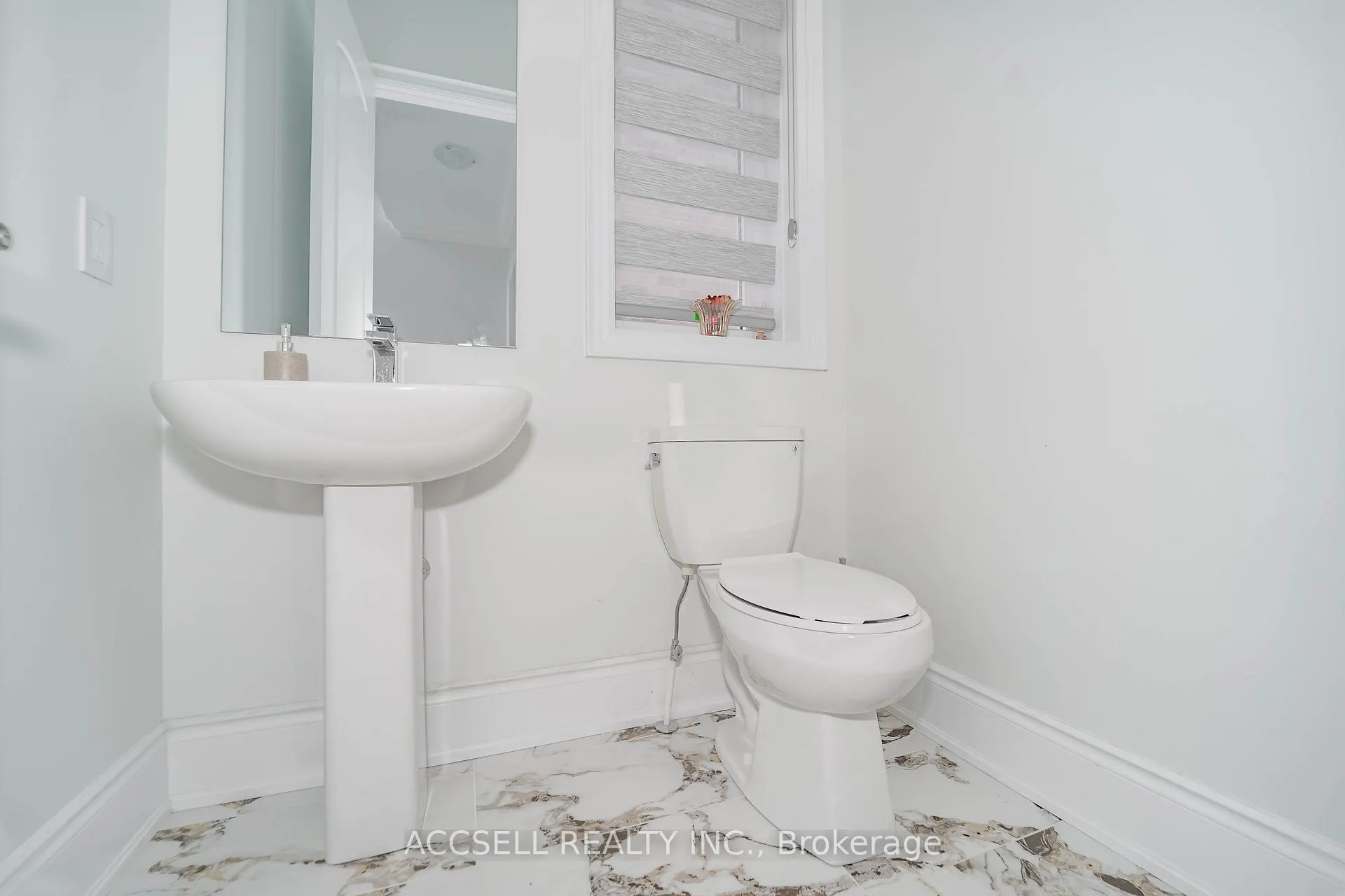 Photo 9 of 95 James Walker Avenue, Caledon, Caledon East — HOMEH
