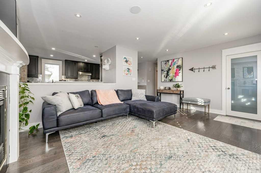 Photo 7 of 2321 Sharron Street, Burlington, Brant — HOMEH