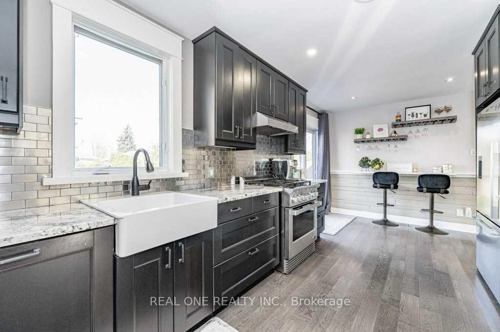 Photo 10 of 2321 Sharron Street, Burlington, Brant — HOMEH