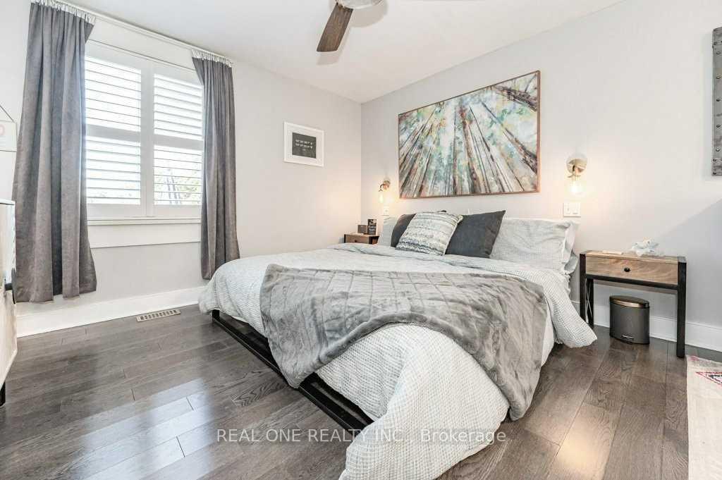Photo 12 of 2321 Sharron Street, Burlington, Brant — HOMEH