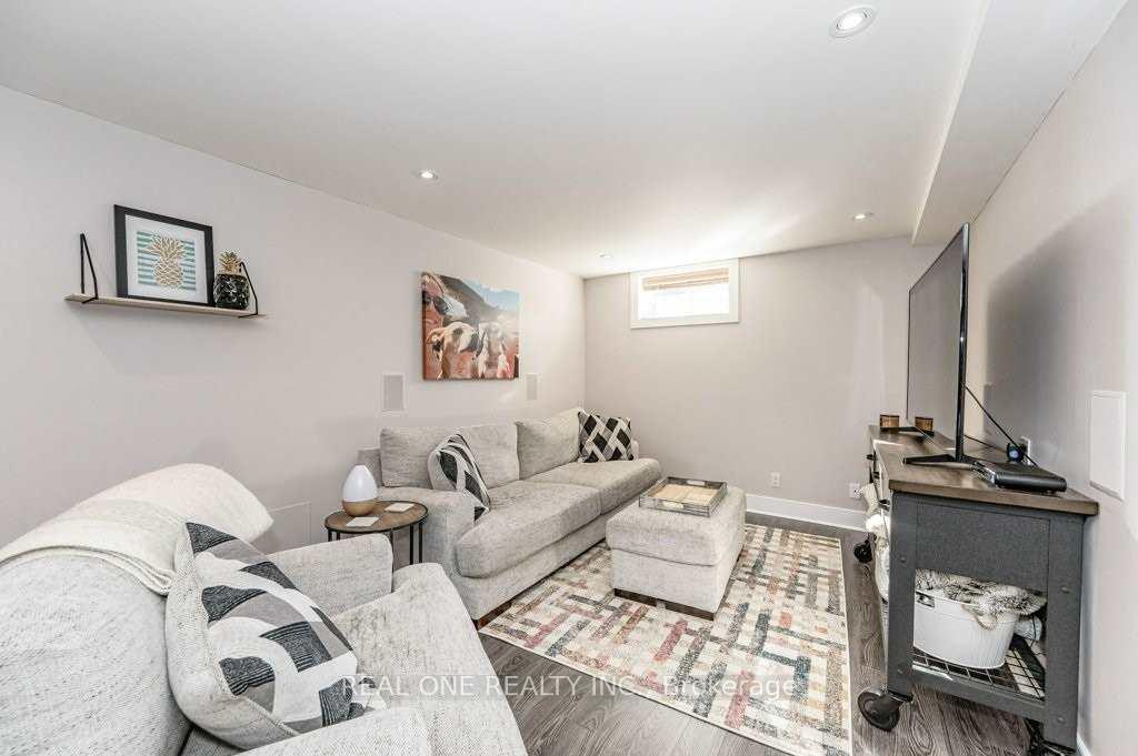 Photo 20 of 2321 Sharron Street, Burlington, Brant — HOMEH