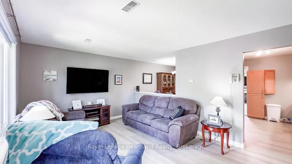 Photo 6 of 4 Ducharme Crescent, Bluewater, Bayfield — HOMEH