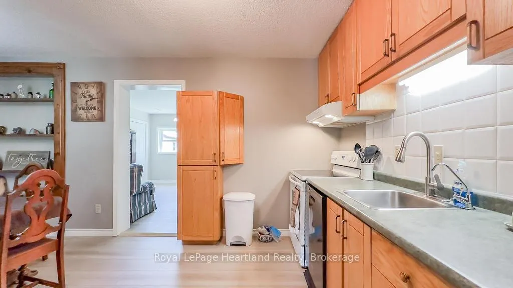 Photo 8 of 4 Ducharme Crescent, Bluewater, Bayfield — HOMEH