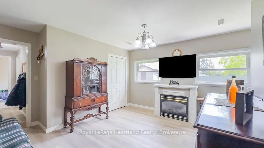 Photo 15 of 4 Ducharme Crescent, Bluewater, Bayfield — HOMEH