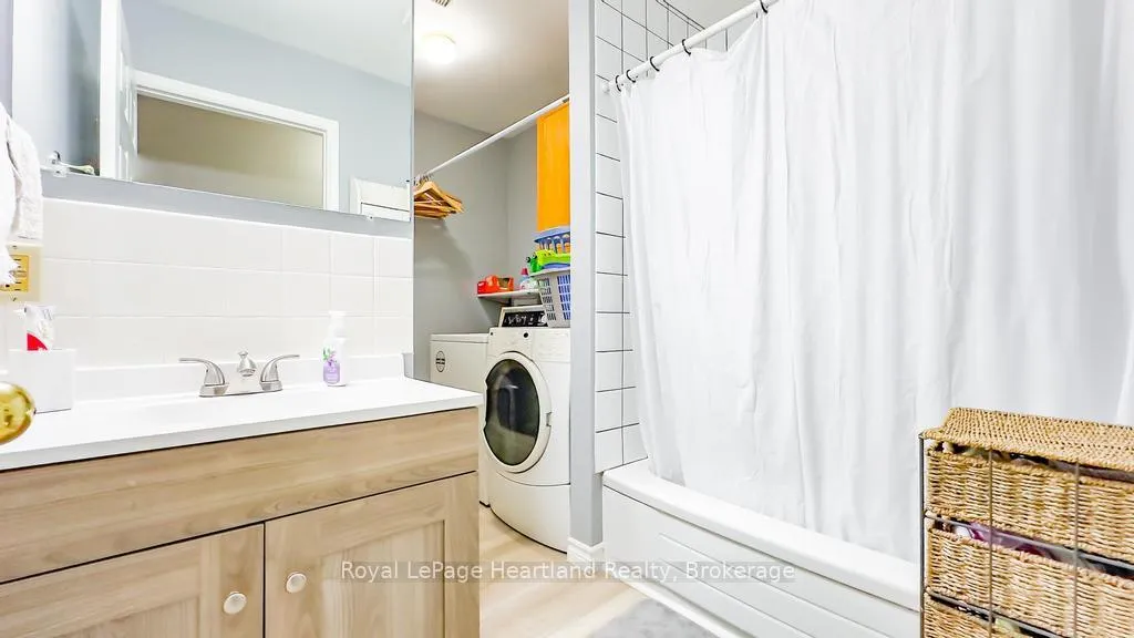 Photo 21 of 4 Ducharme Crescent, Bluewater, Bayfield — HOMEH