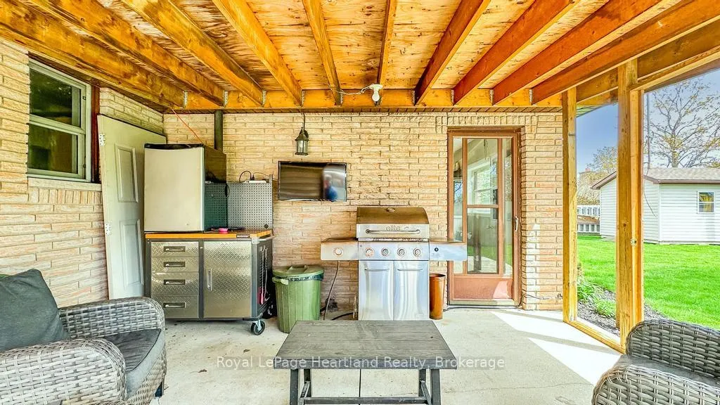 Photo 34 of 4 Ducharme Crescent, Bluewater, Bayfield — HOMEH