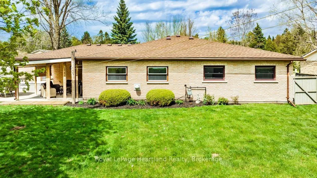 Photo 41 of 4 Ducharme Crescent, Bluewater, Bayfield — HOMEH