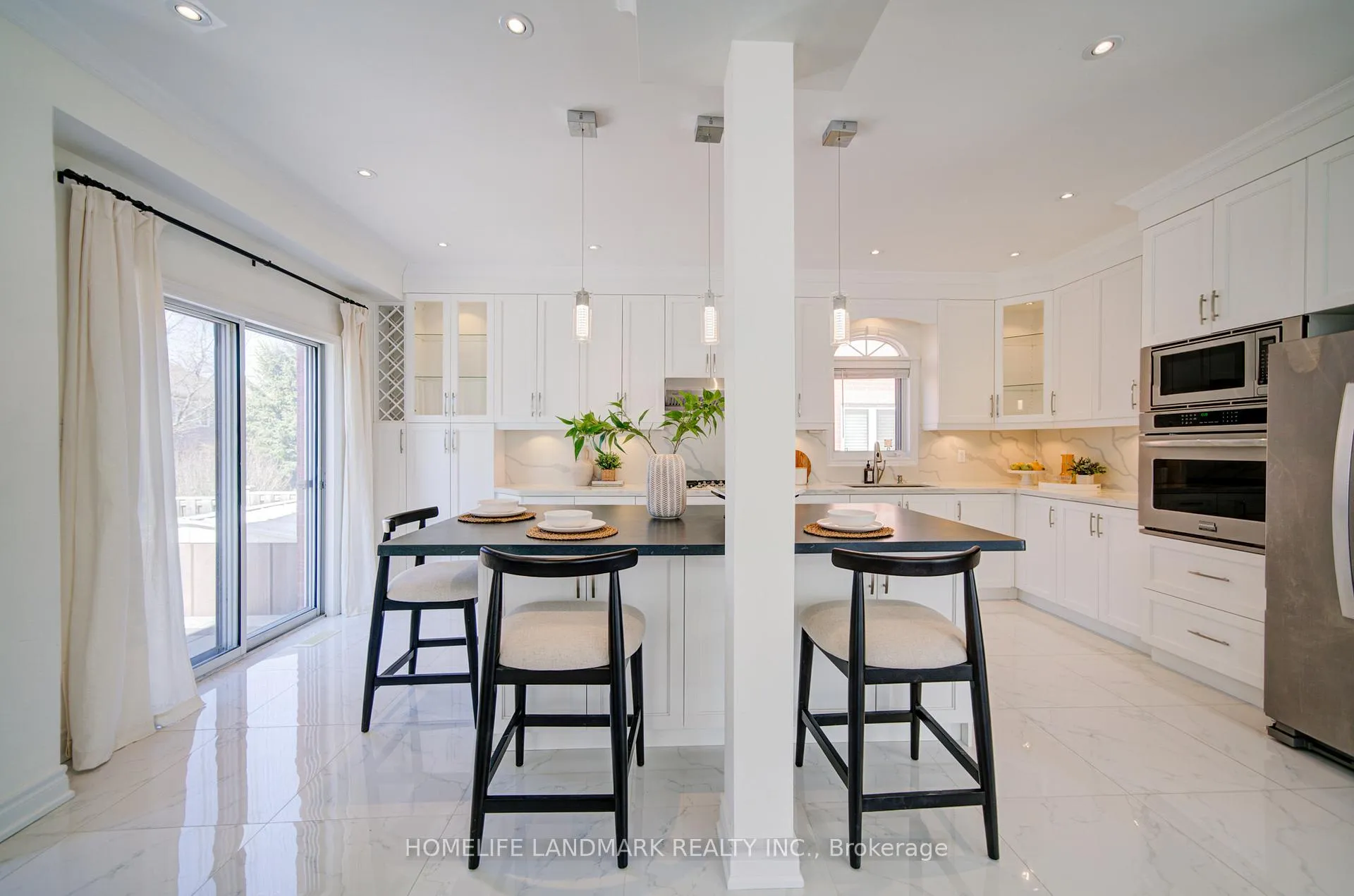 Photo 16 of 282 Manhattan Drive, Markham, Markville — HOMEH