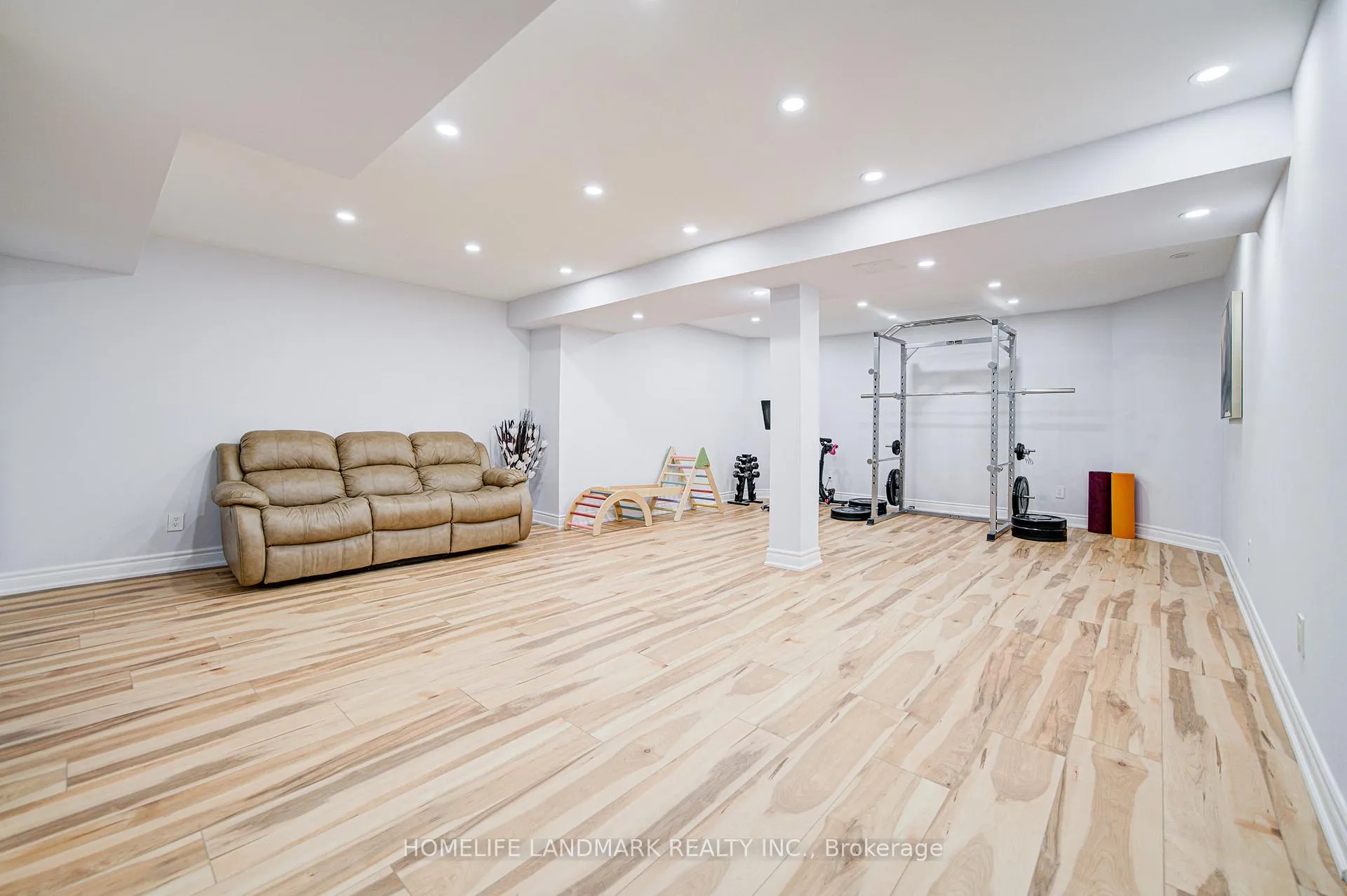 Photo 41 of 282 Manhattan Drive, Markham, Markville — HOMEH