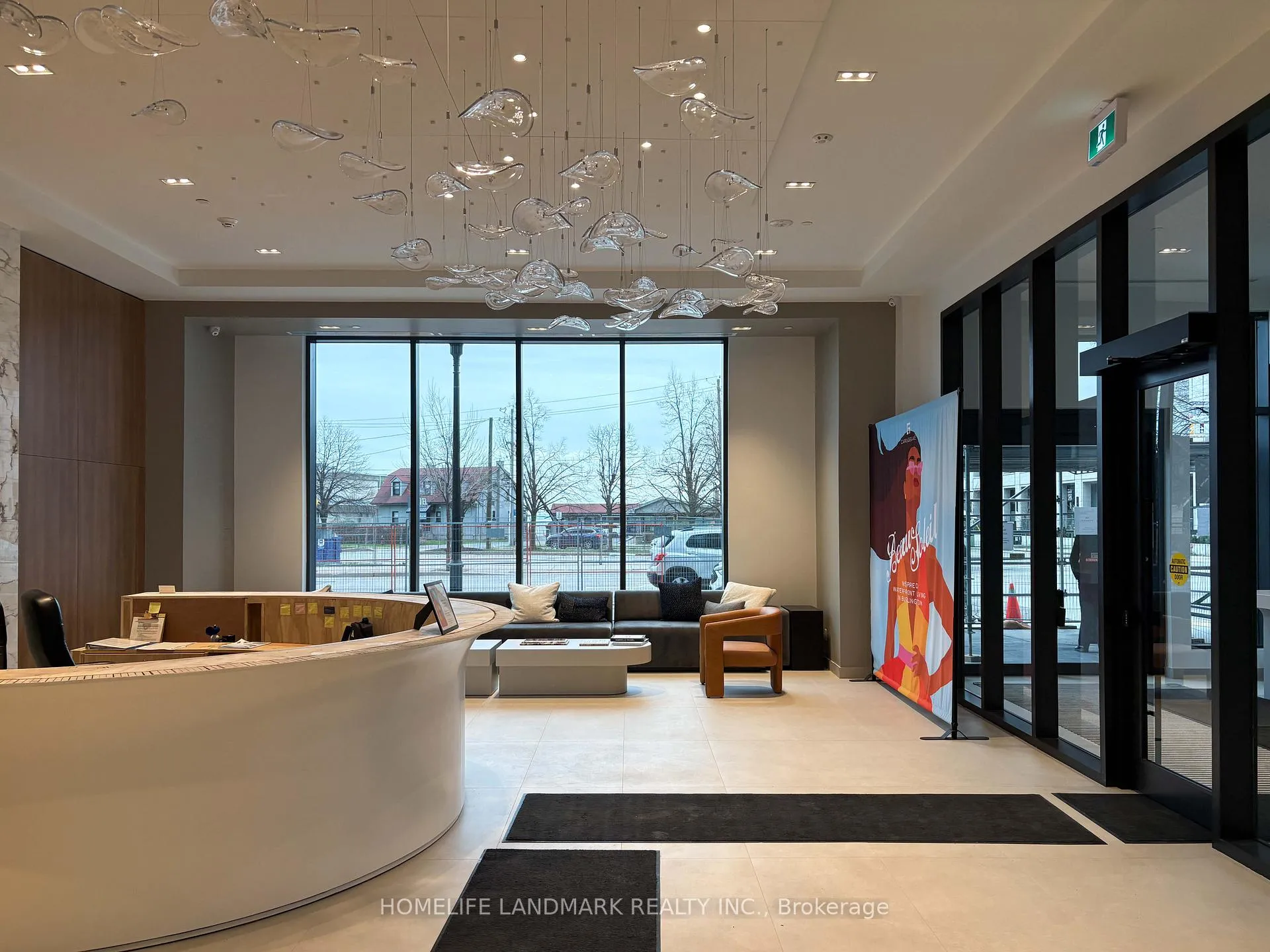 Photo 4 of Unit 1308, 2075 Lakeshore Road, Burlington, Brant — HOMEH