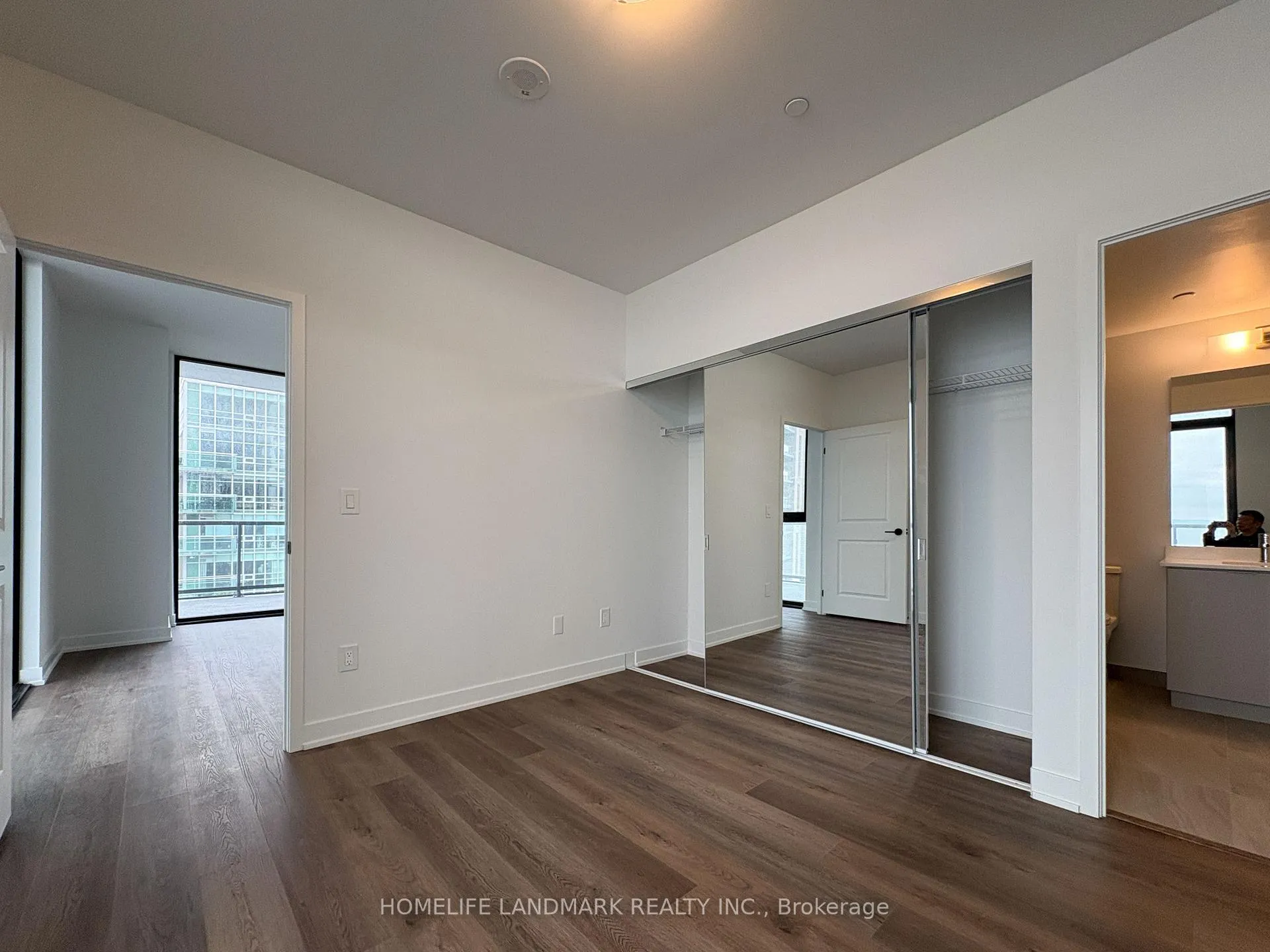 Photo 12 of Unit 1308, 2075 Lakeshore Road, Burlington, Brant — HOMEH